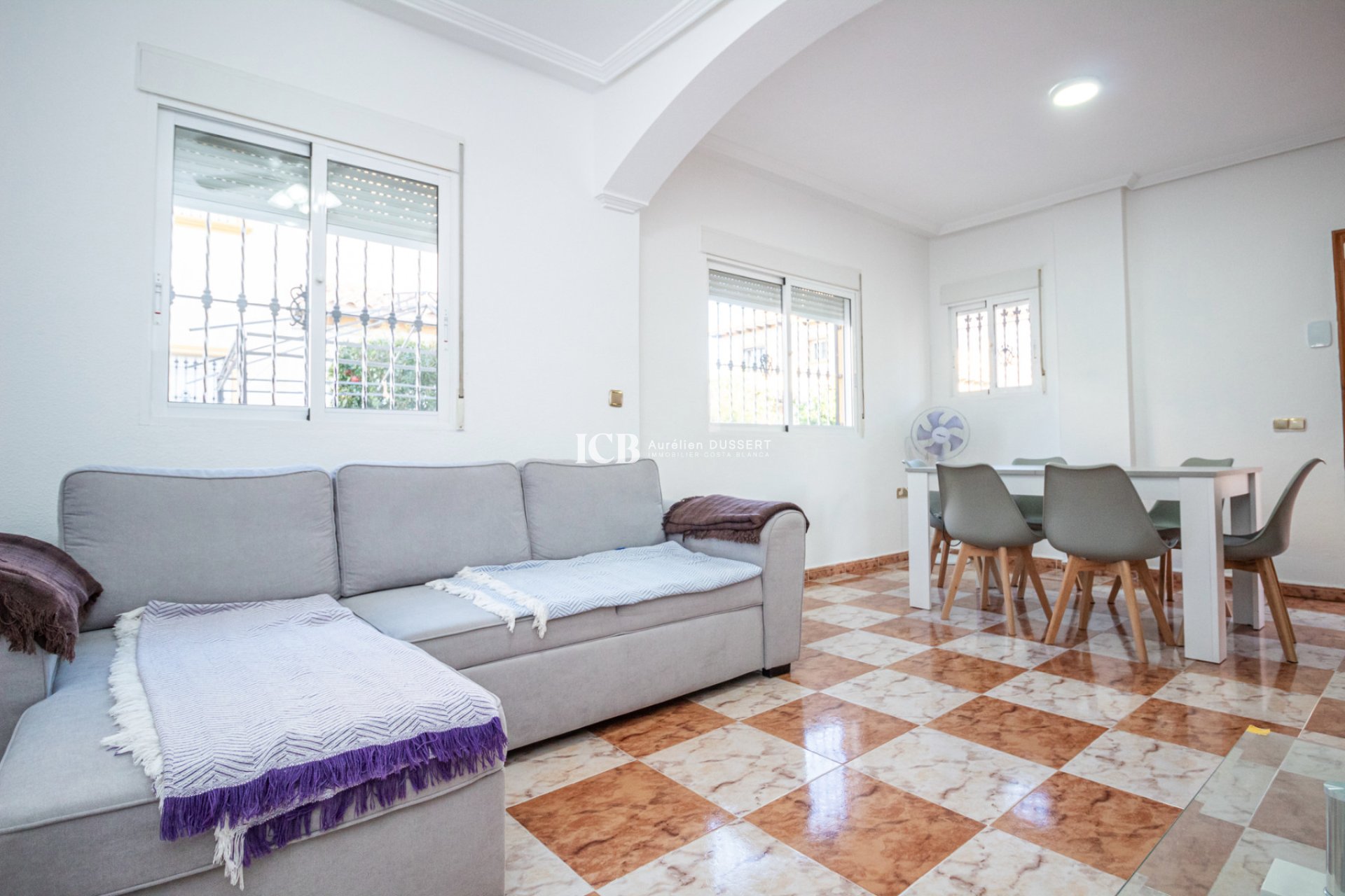 Revente - Maison mitoyenne -
Orihuela Costa - La Zenia