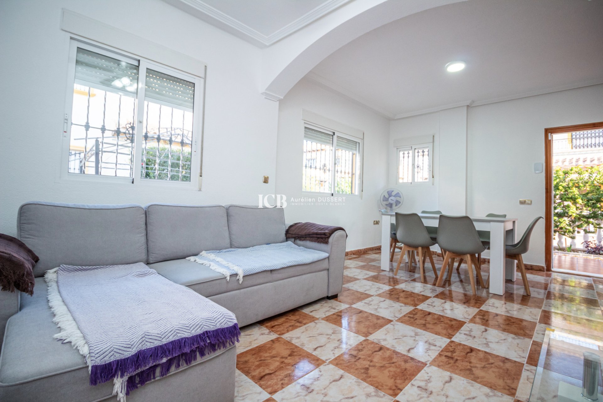 Revente - Maison mitoyenne -
Orihuela Costa - La Zenia