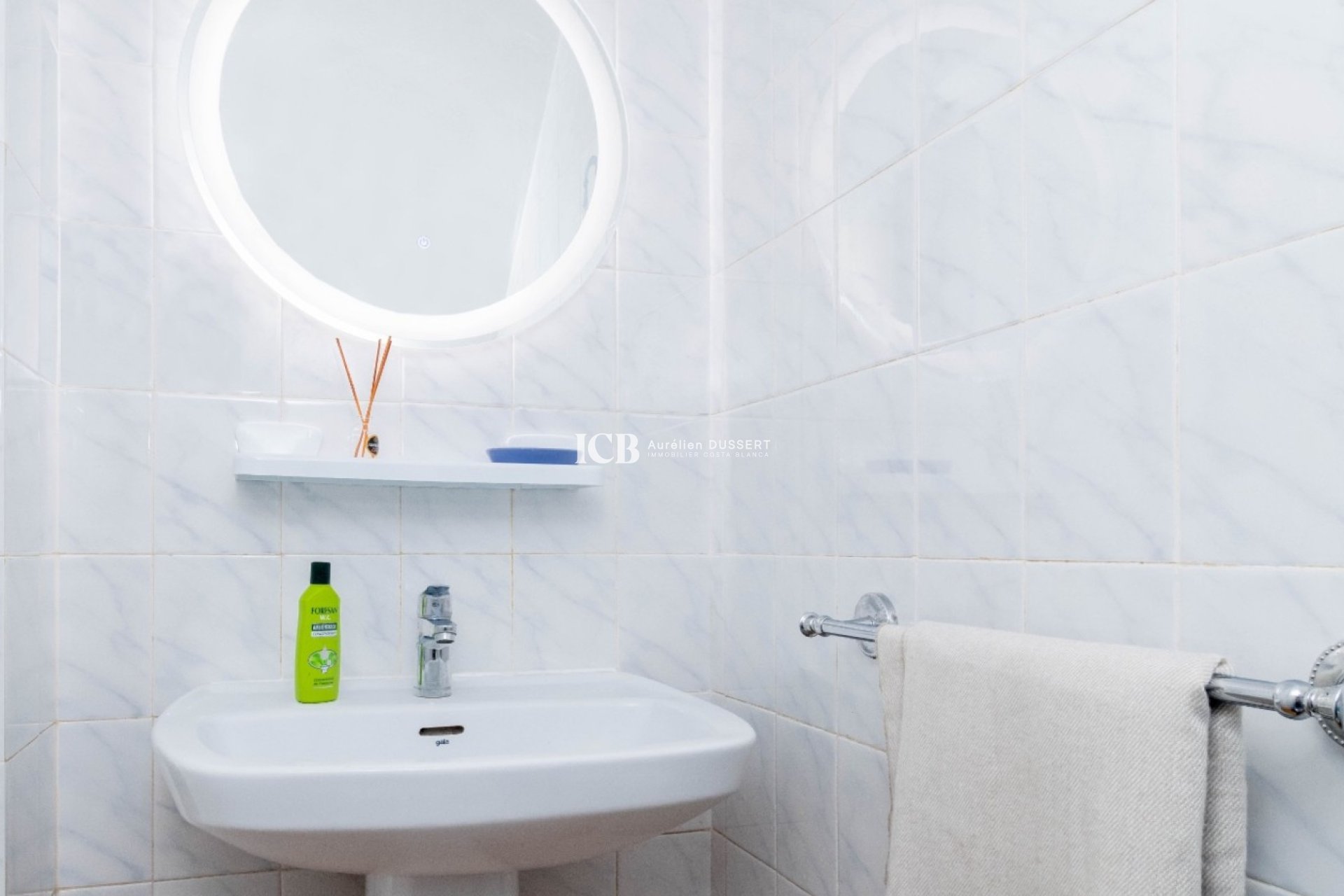 Revente - Maison mitoyenne -
Orihuela Costa - La Zenia