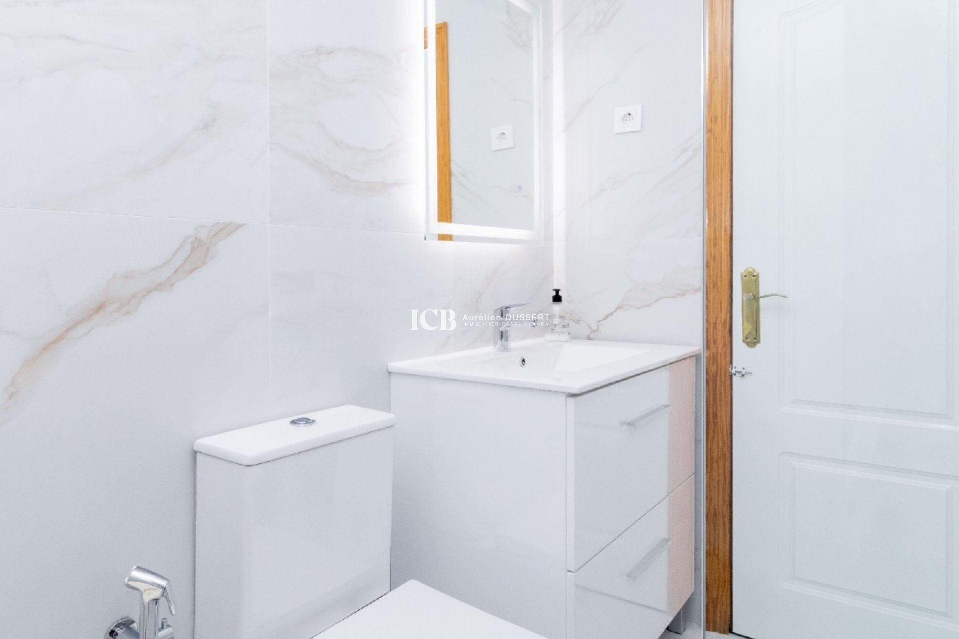 Revente - Maison mitoyenne -
Orihuela Costa - La Zenia