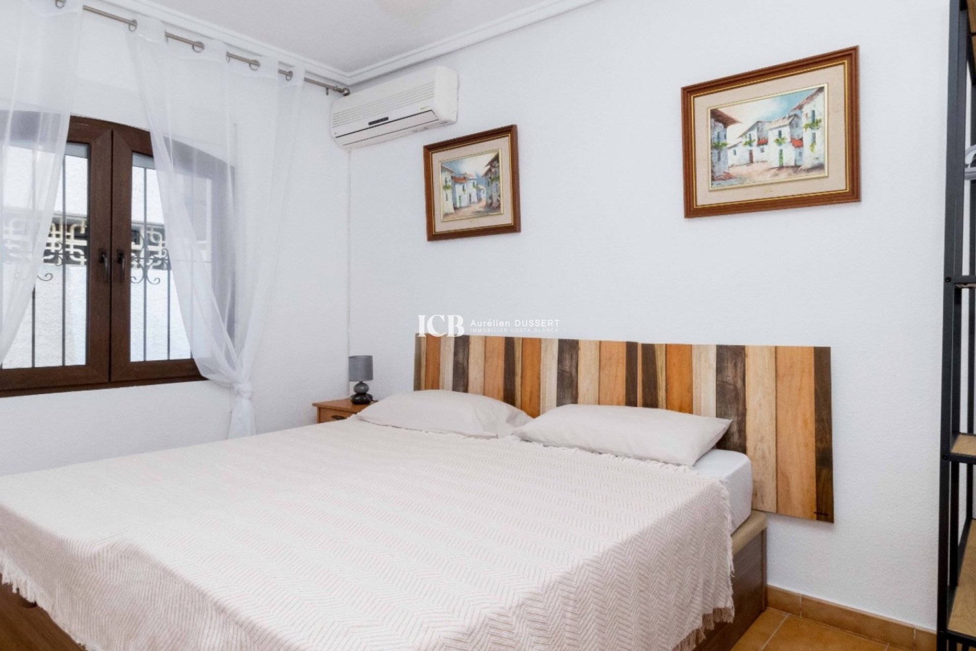 Revente - Maison mitoyenne -
Orihuela Costa - La Zenia