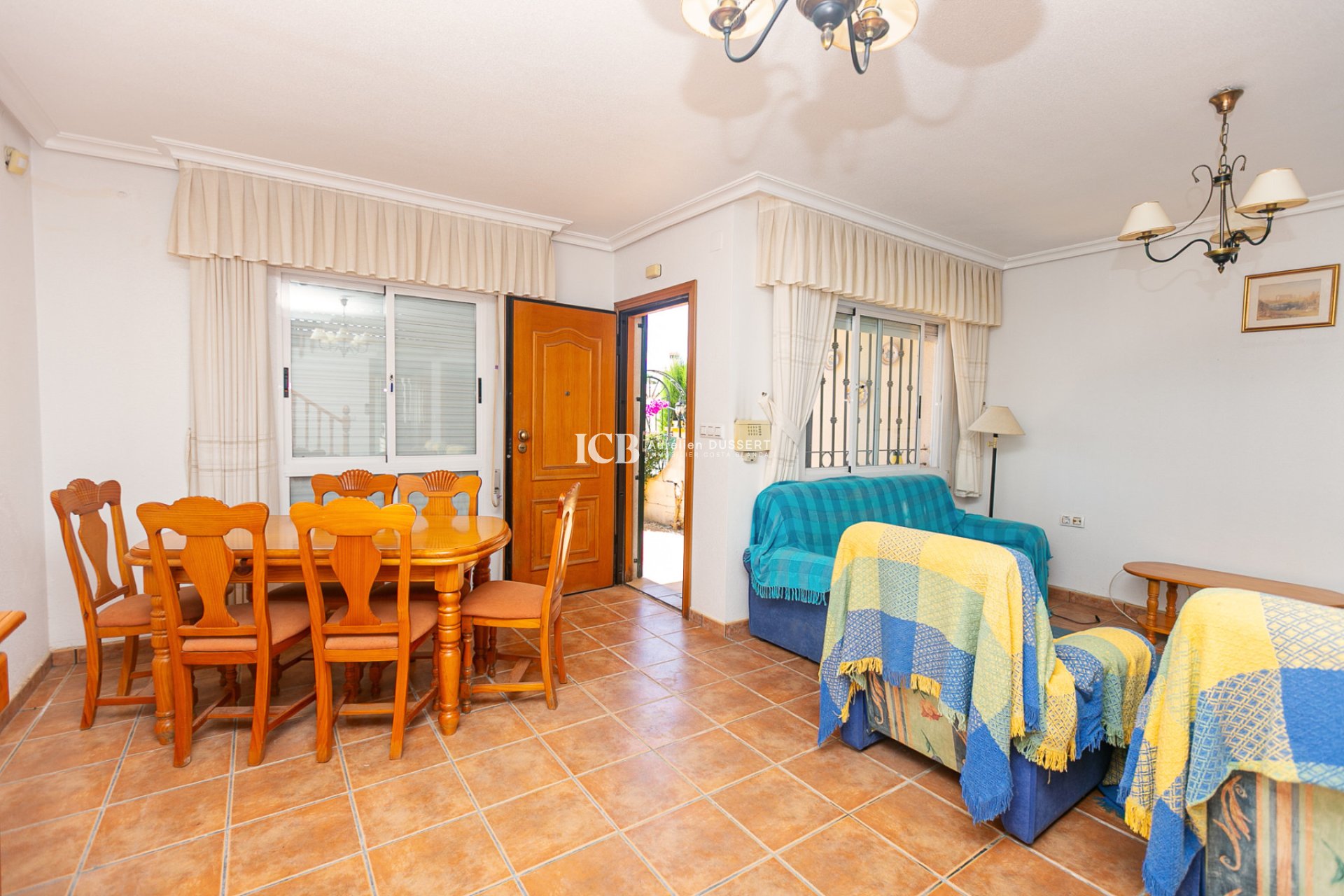 Revente - Maison mitoyenne -
Orihuela Costa - La Zenia