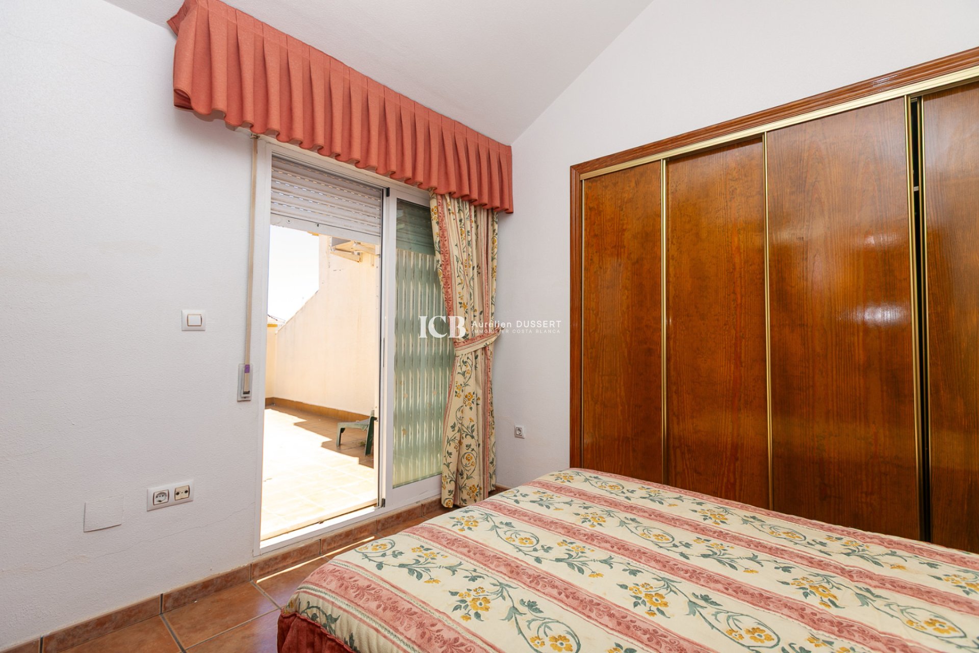 Revente - Maison mitoyenne -
Orihuela Costa - La Zenia