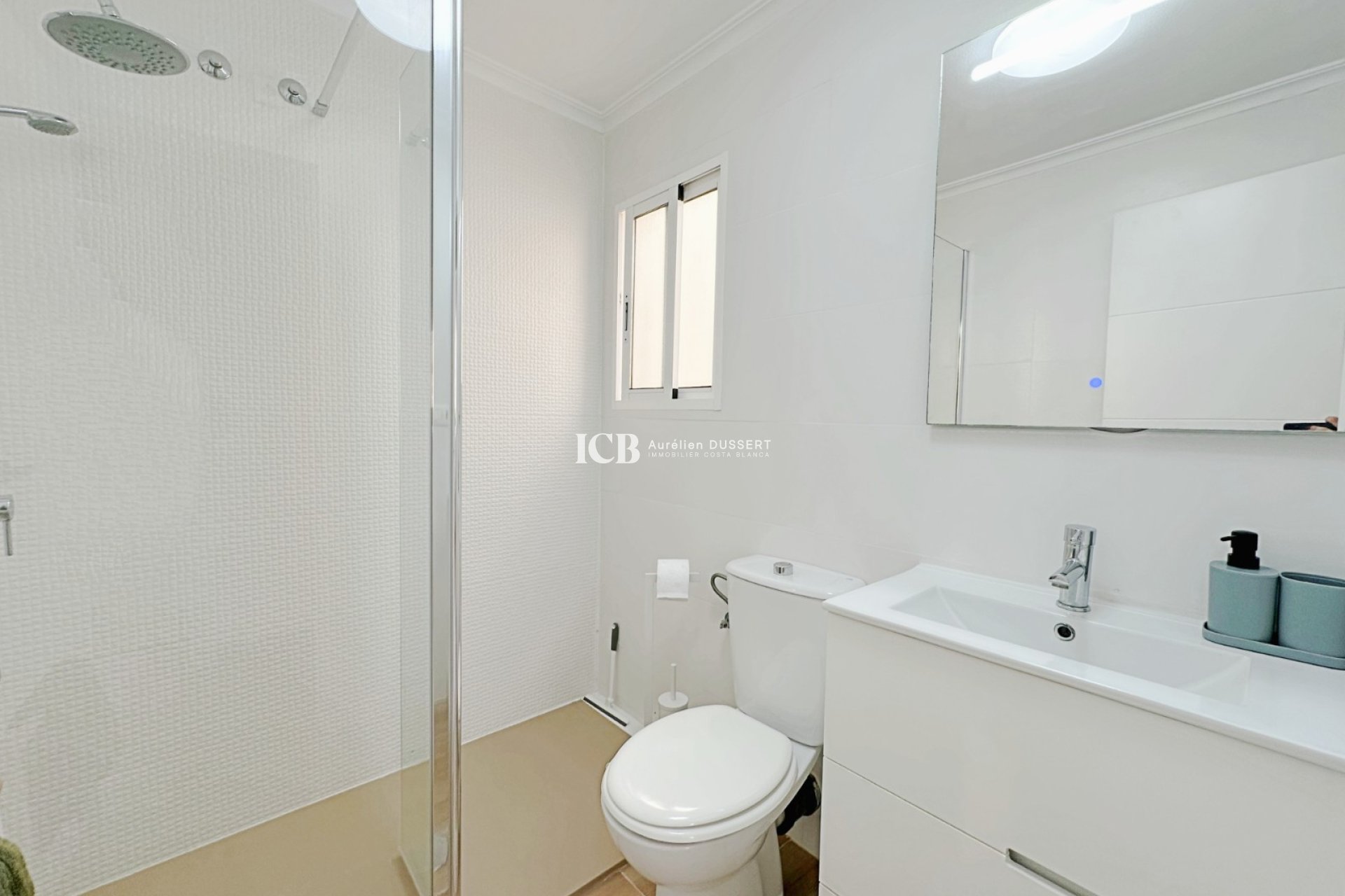 Revente - Maison mitoyenne -
Orihuela Costa - La Zenia