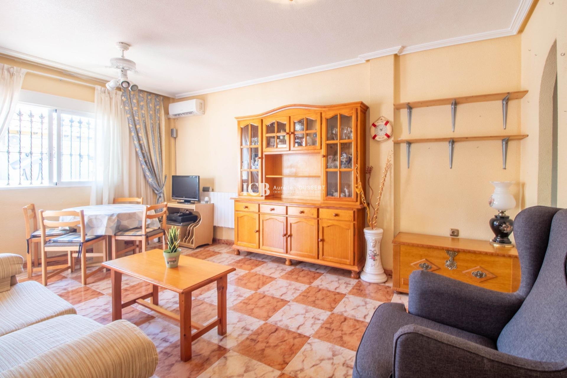 Revente - Maison mitoyenne -
Orihuela Costa - La Zenia