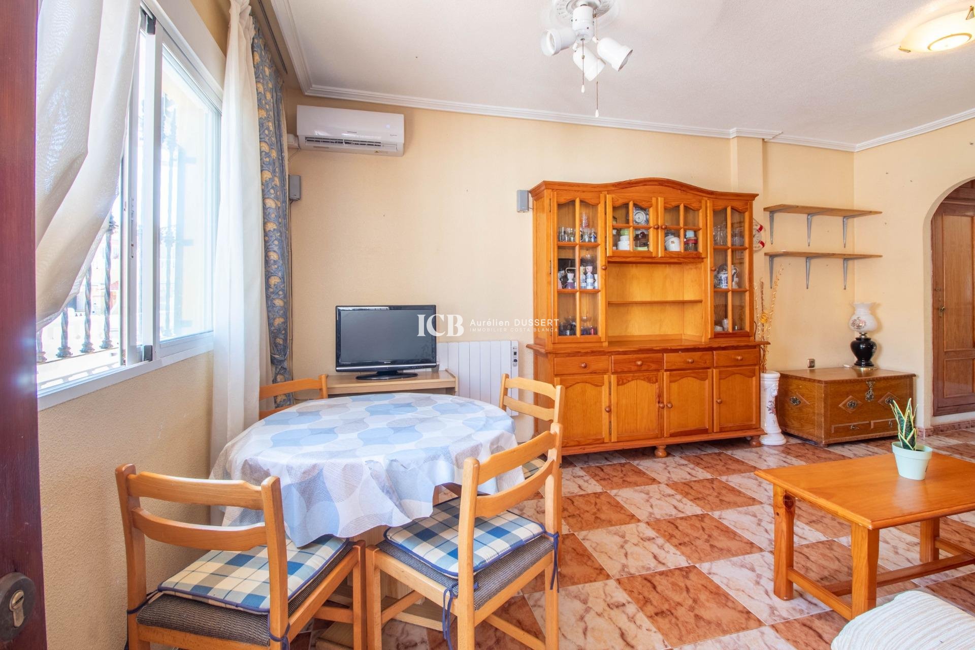 Revente - Maison mitoyenne -
Orihuela Costa - La Zenia