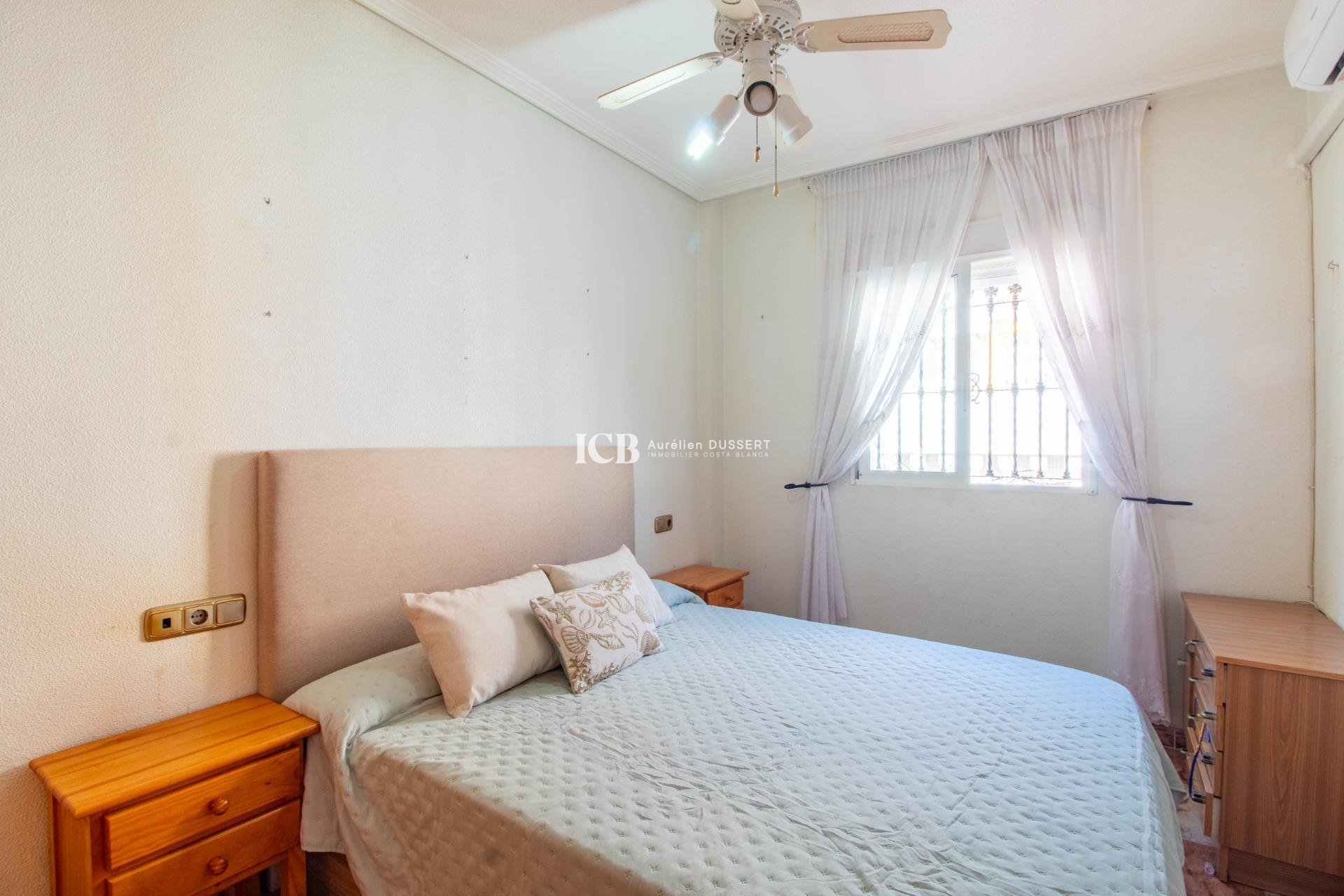 Revente - Maison mitoyenne -
Orihuela Costa - La Zenia