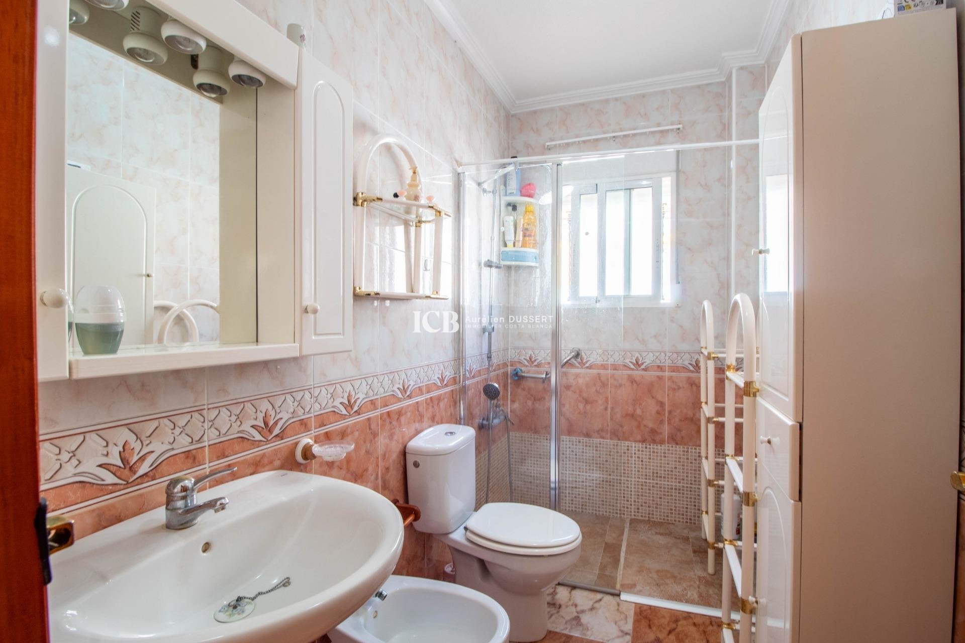 Revente - Maison mitoyenne -
Orihuela Costa - La Zenia