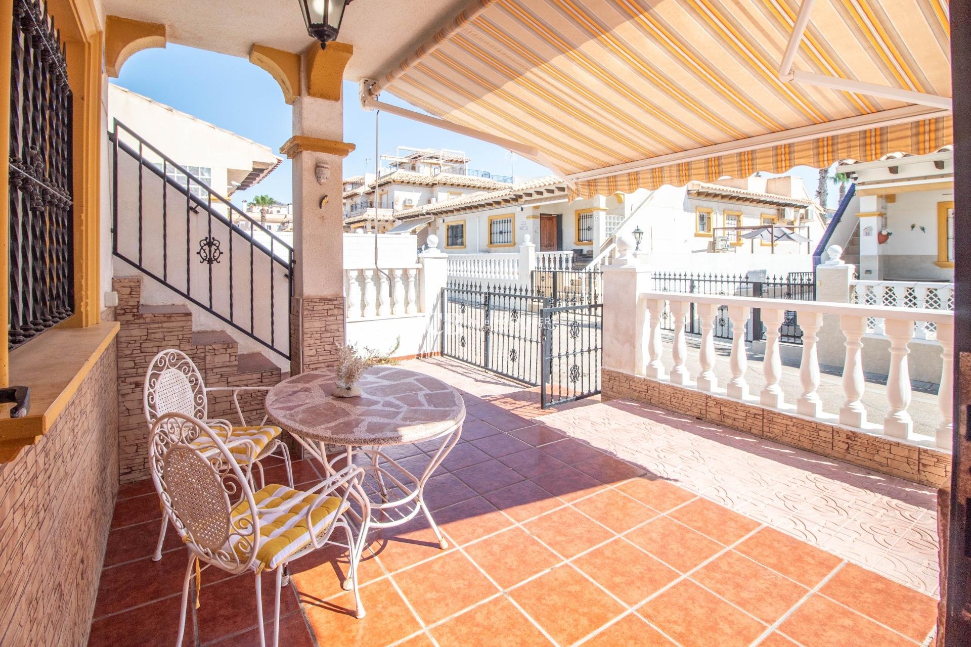 Revente - Maison mitoyenne -
Orihuela Costa - La Zenia