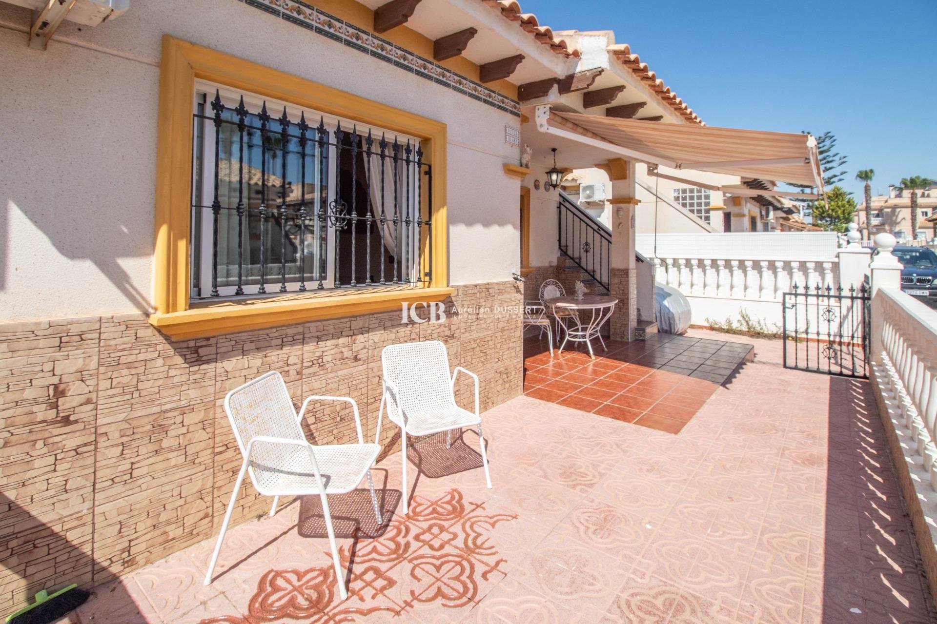 Revente - Maison mitoyenne -
Orihuela Costa - La Zenia