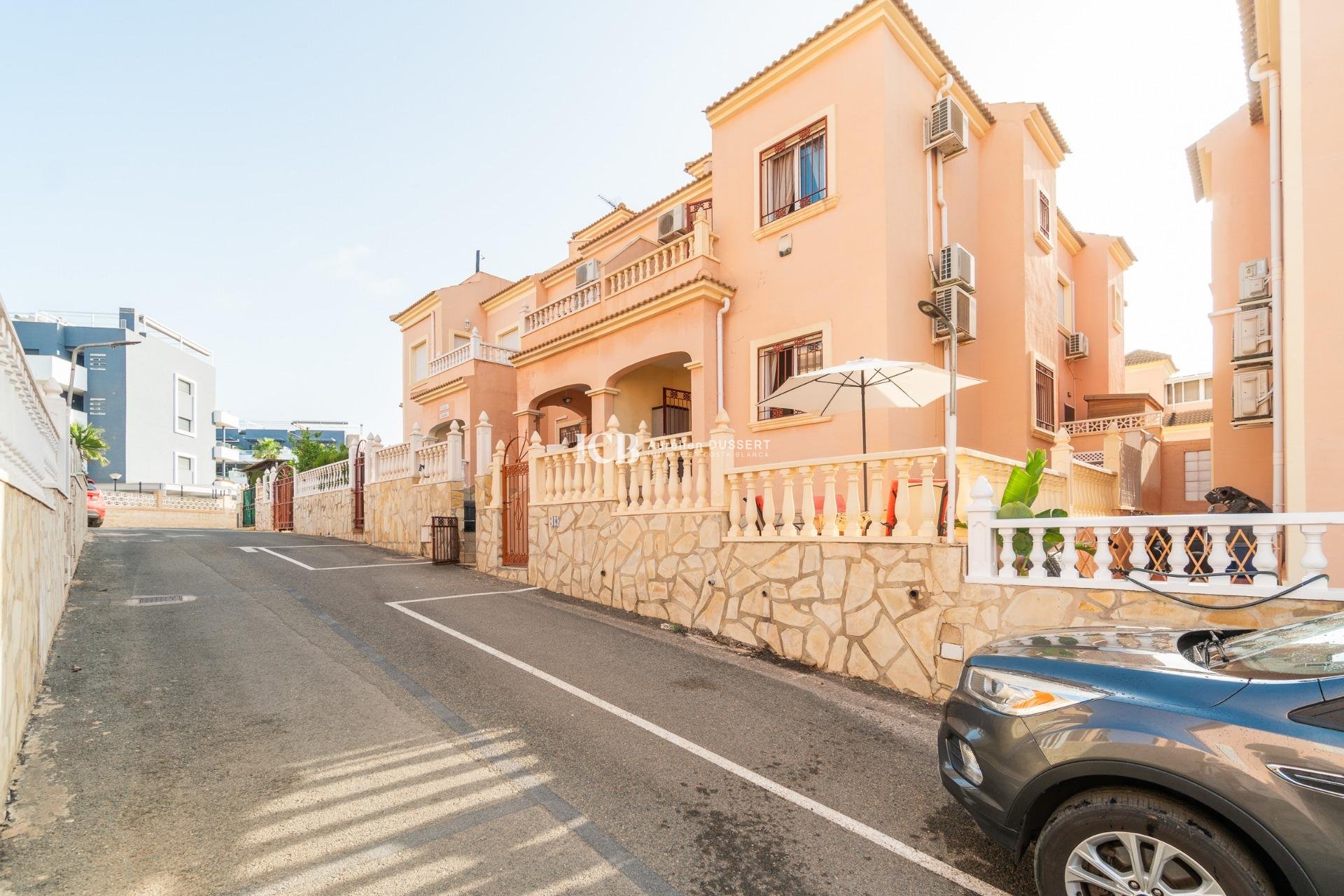 Revente - Maison mitoyenne -
Orihuela Costa - La Zenia