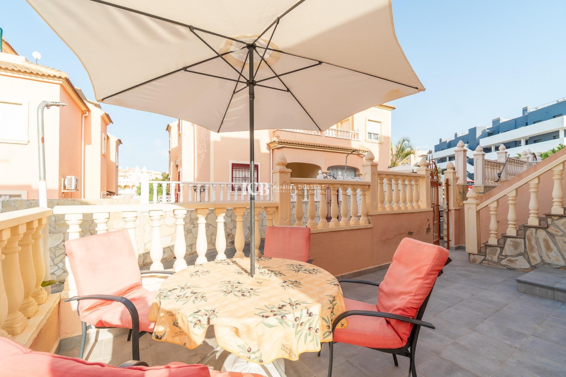 Revente - Maison mitoyenne -
Orihuela Costa - La Zenia