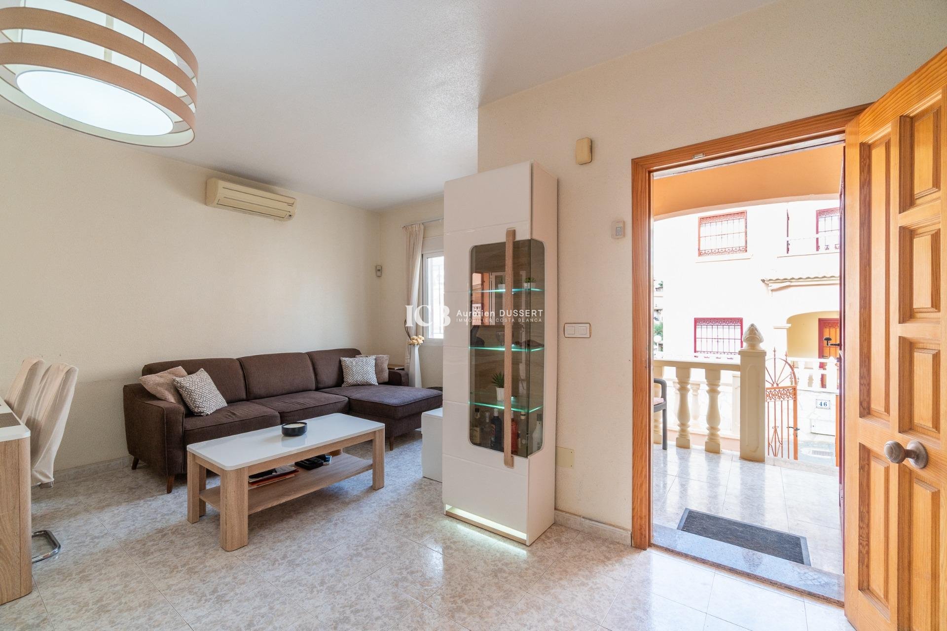 Revente - Maison mitoyenne -
Orihuela Costa - La Zenia