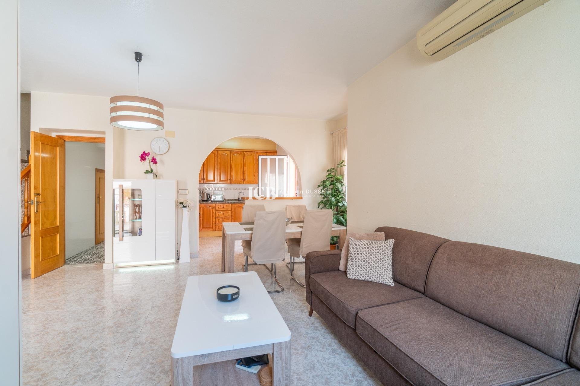 Revente - Maison mitoyenne -
Orihuela Costa - La Zenia