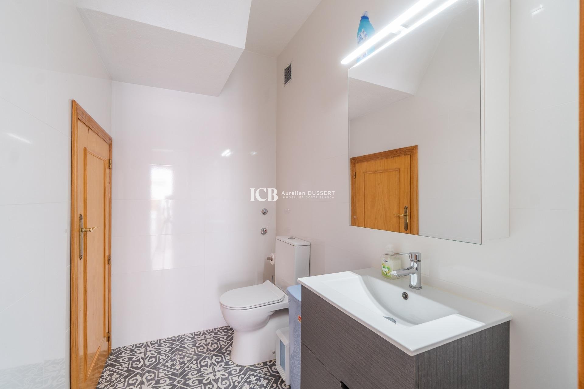 Revente - Maison mitoyenne -
Orihuela Costa - La Zenia