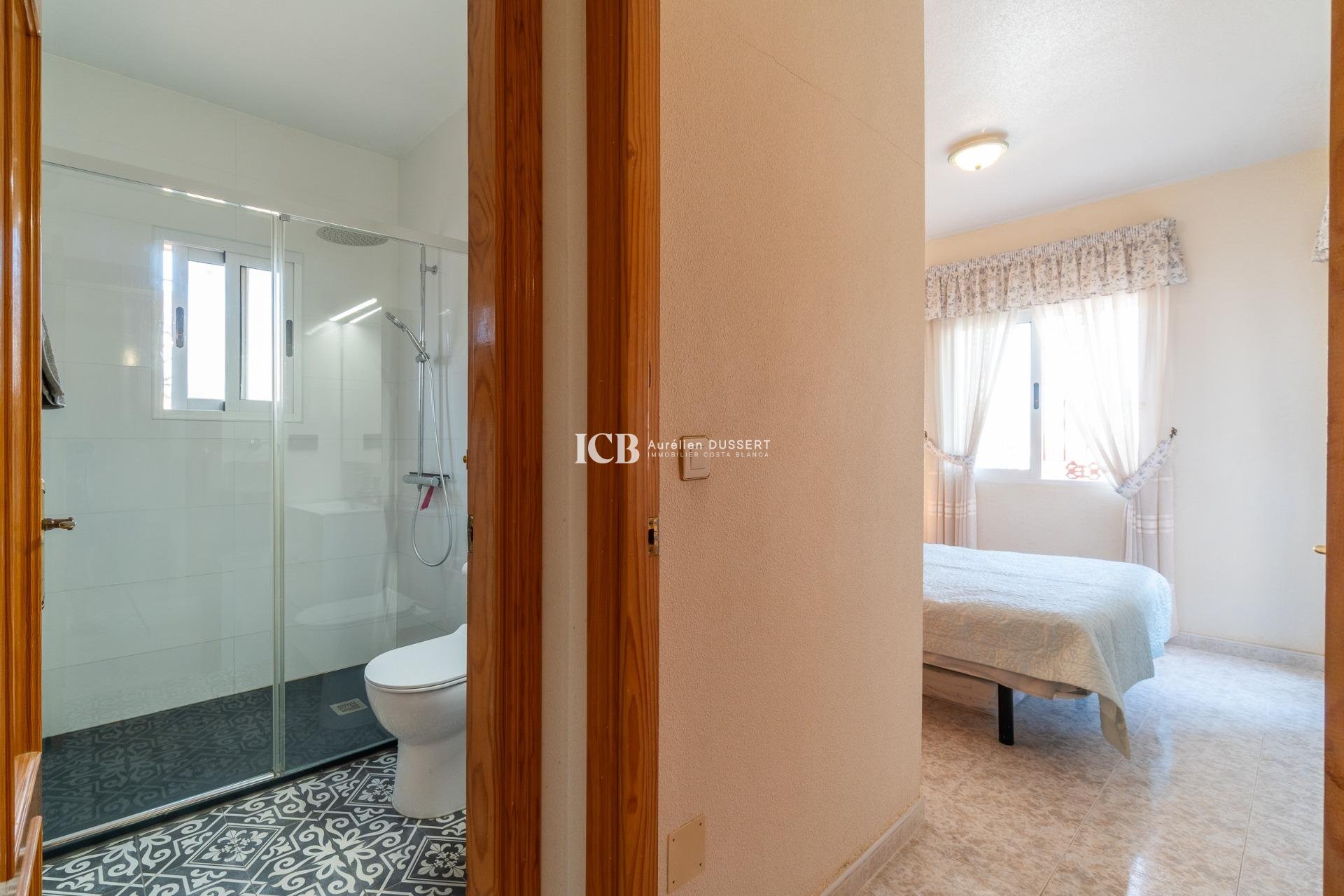 Revente - Maison mitoyenne -
Orihuela Costa - La Zenia