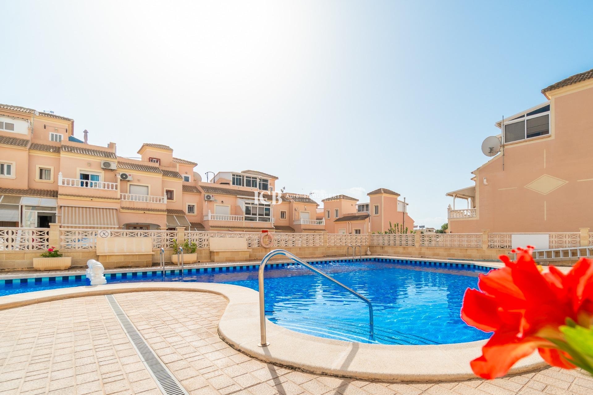 Revente - Maison mitoyenne -
Orihuela Costa - La Zenia