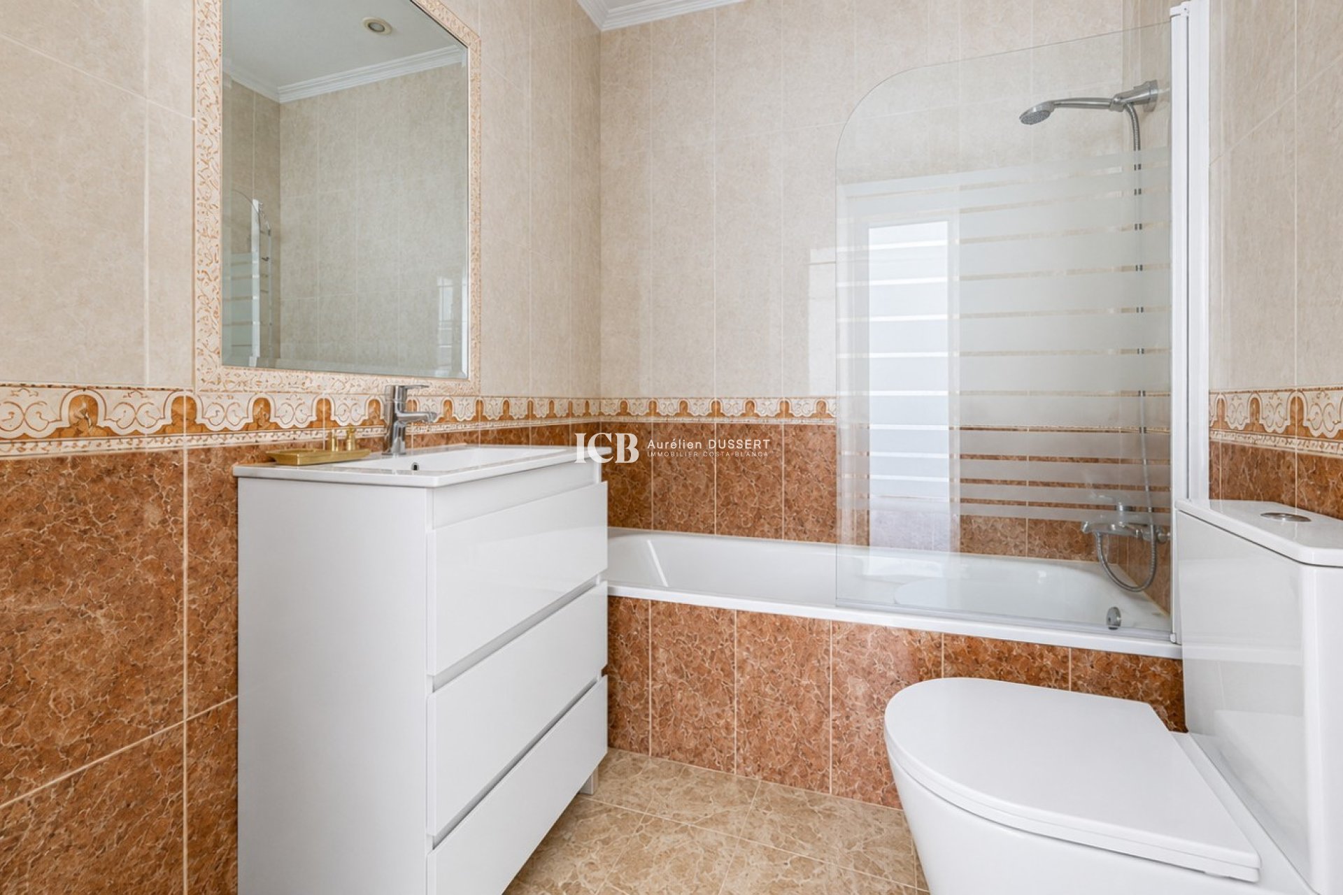 Revente - Maison mitoyenne -
Orihuela Costa - Los Almendros-La Florida