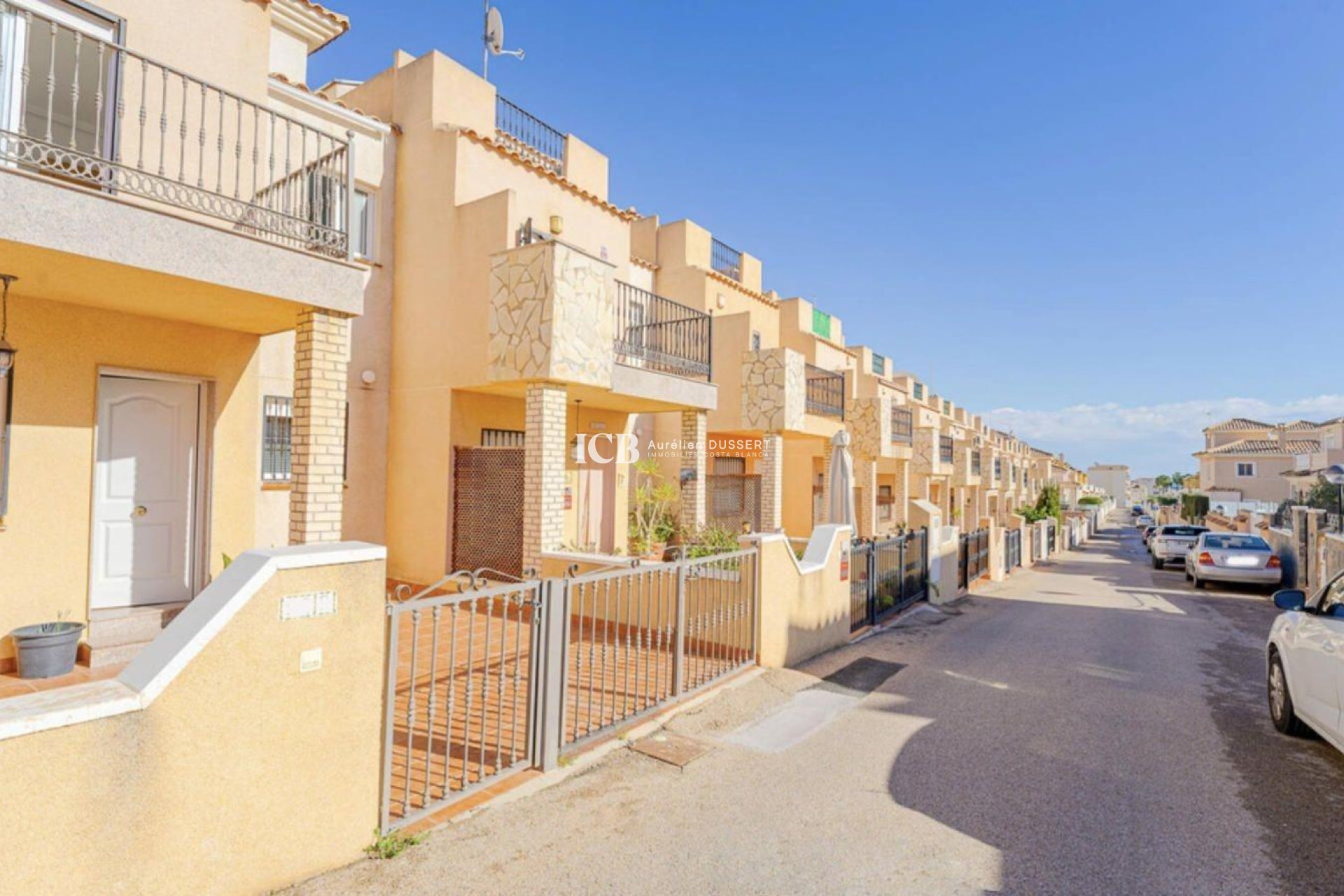 Revente - Maison mitoyenne -
Orihuela Costa - Los Altos