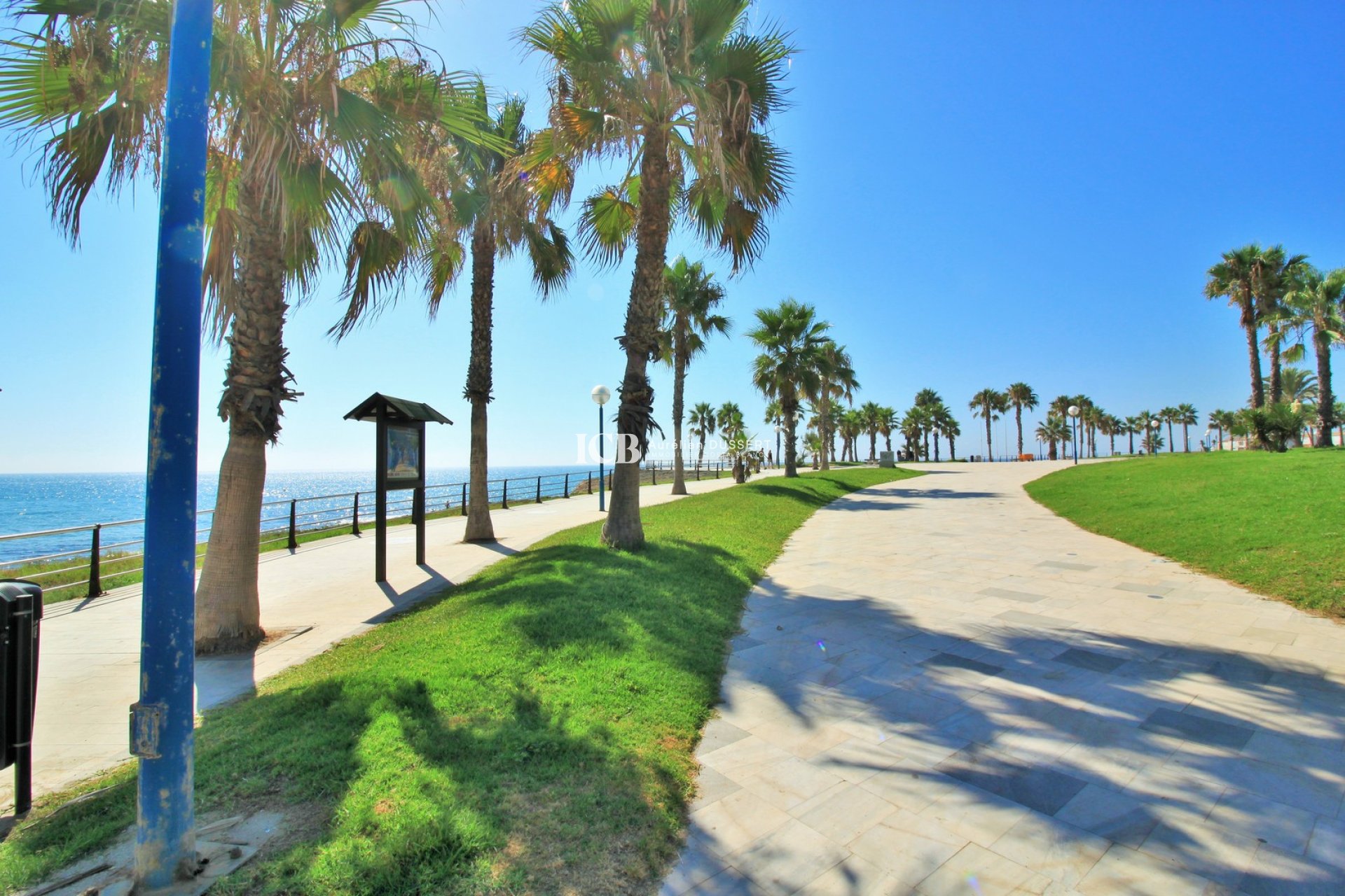 Revente - Maison mitoyenne -
Orihuela Costa - Playa Flamenca