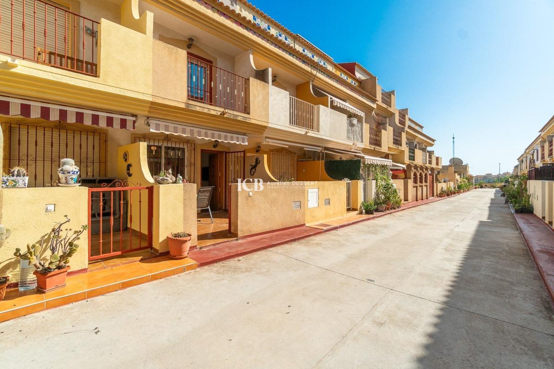 Revente - Maison mitoyenne -
Orihuela Costa - Playa Flamenca
