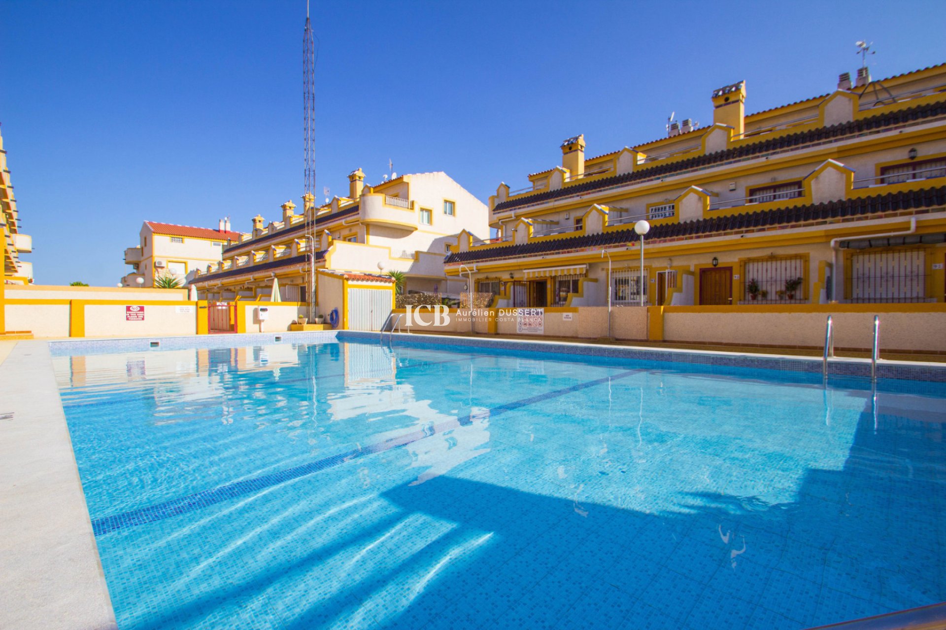 Revente - Maison mitoyenne -
Orihuela Costa - Playa Flamenca