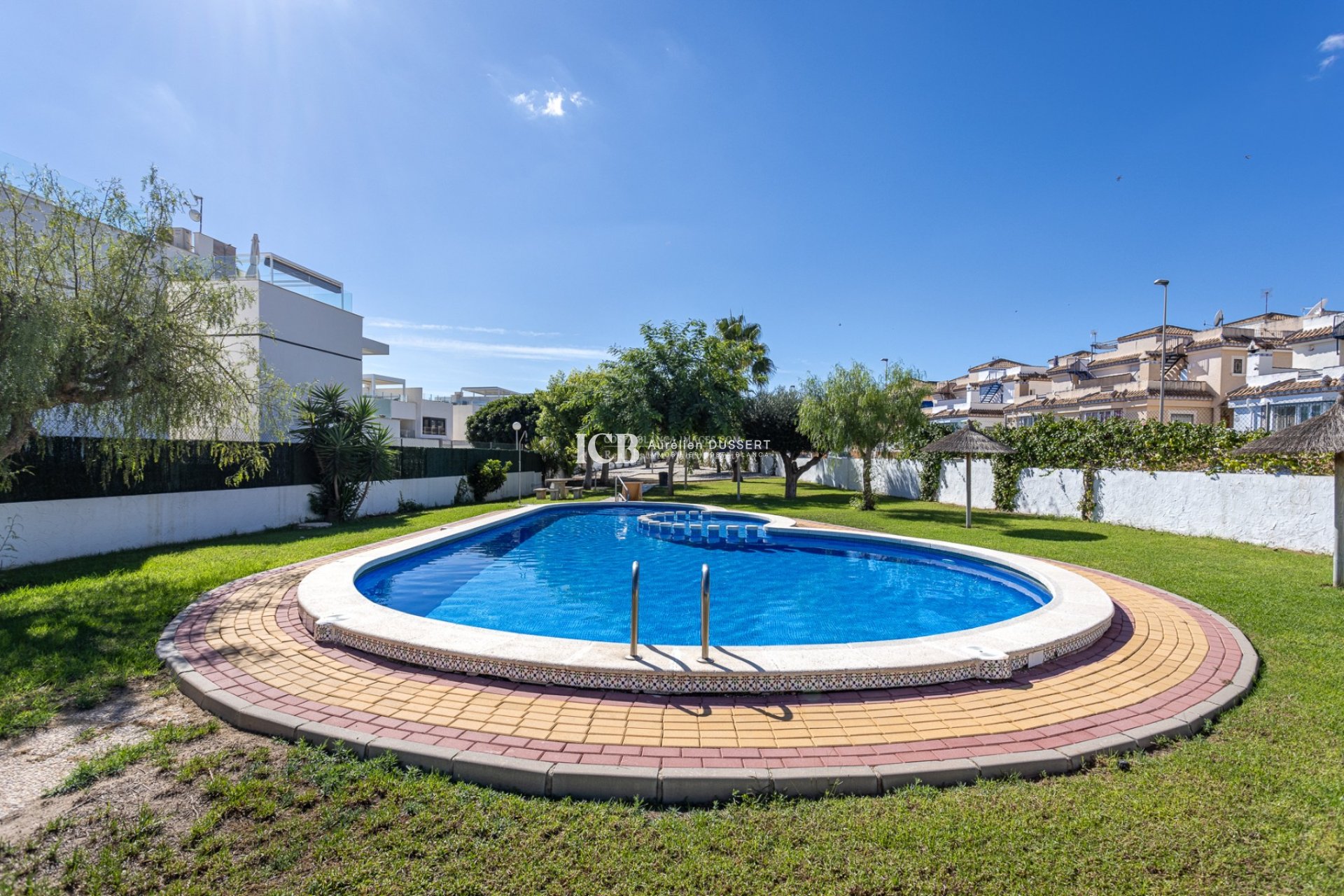 Revente - Maison mitoyenne -
Orihuela Costa - Villamartín