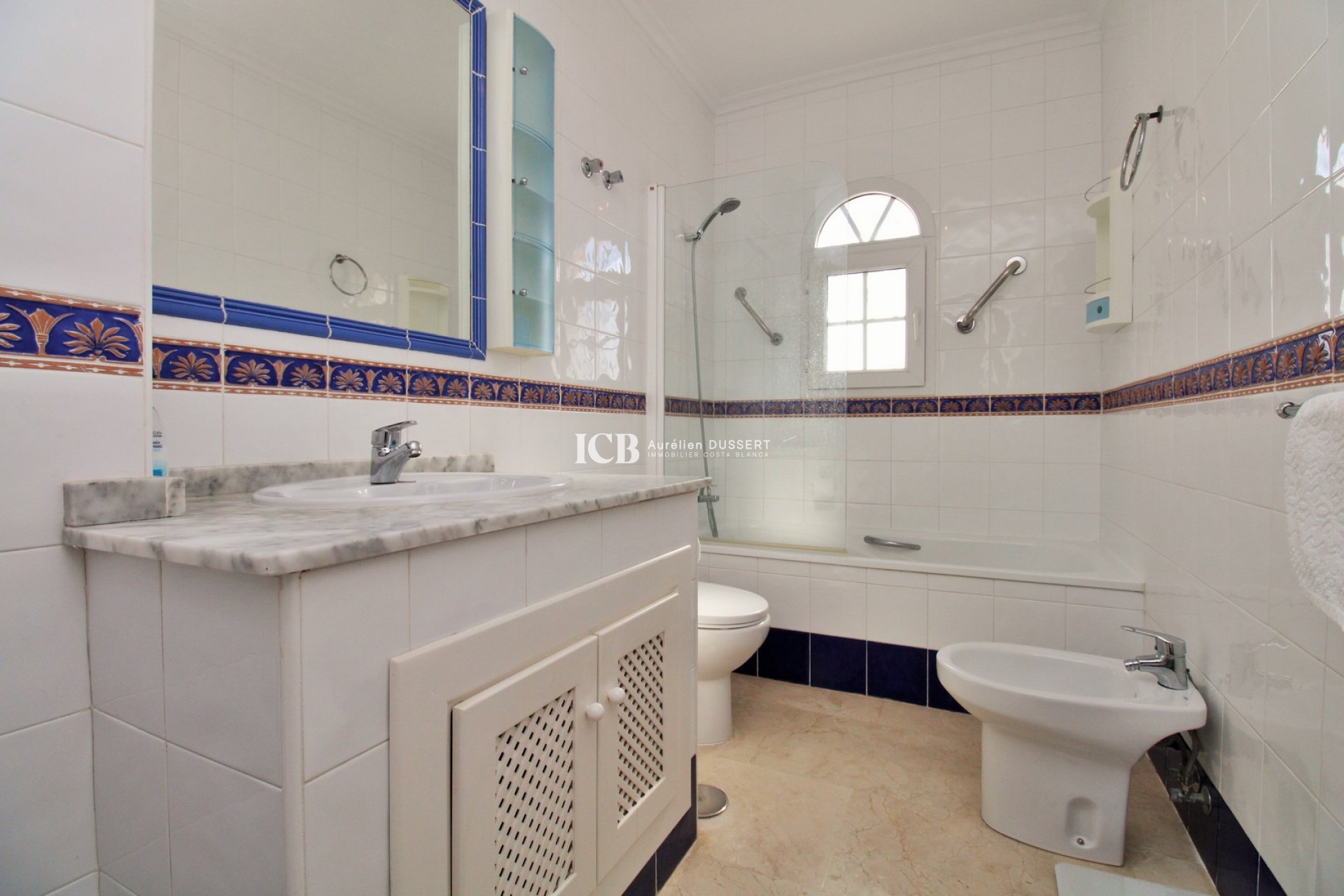 Revente - Maison mitoyenne -
Orihuela Costa - Villamartín