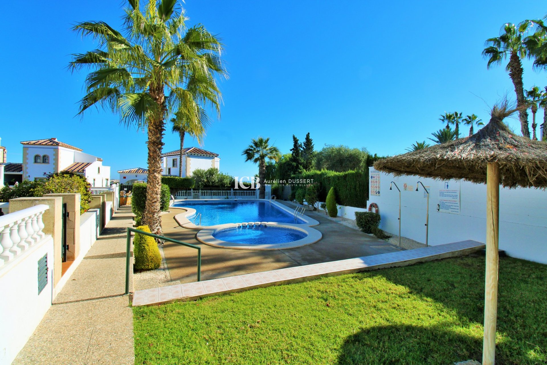 Revente - Maison mitoyenne -
Orihuela Costa - Villamartín