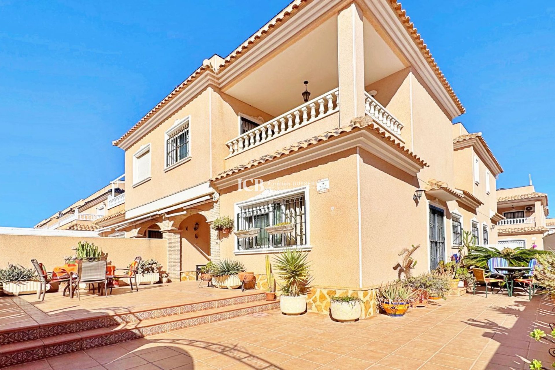 Revente - Maison mitoyenne -
Orihuela Costa - Villamartín