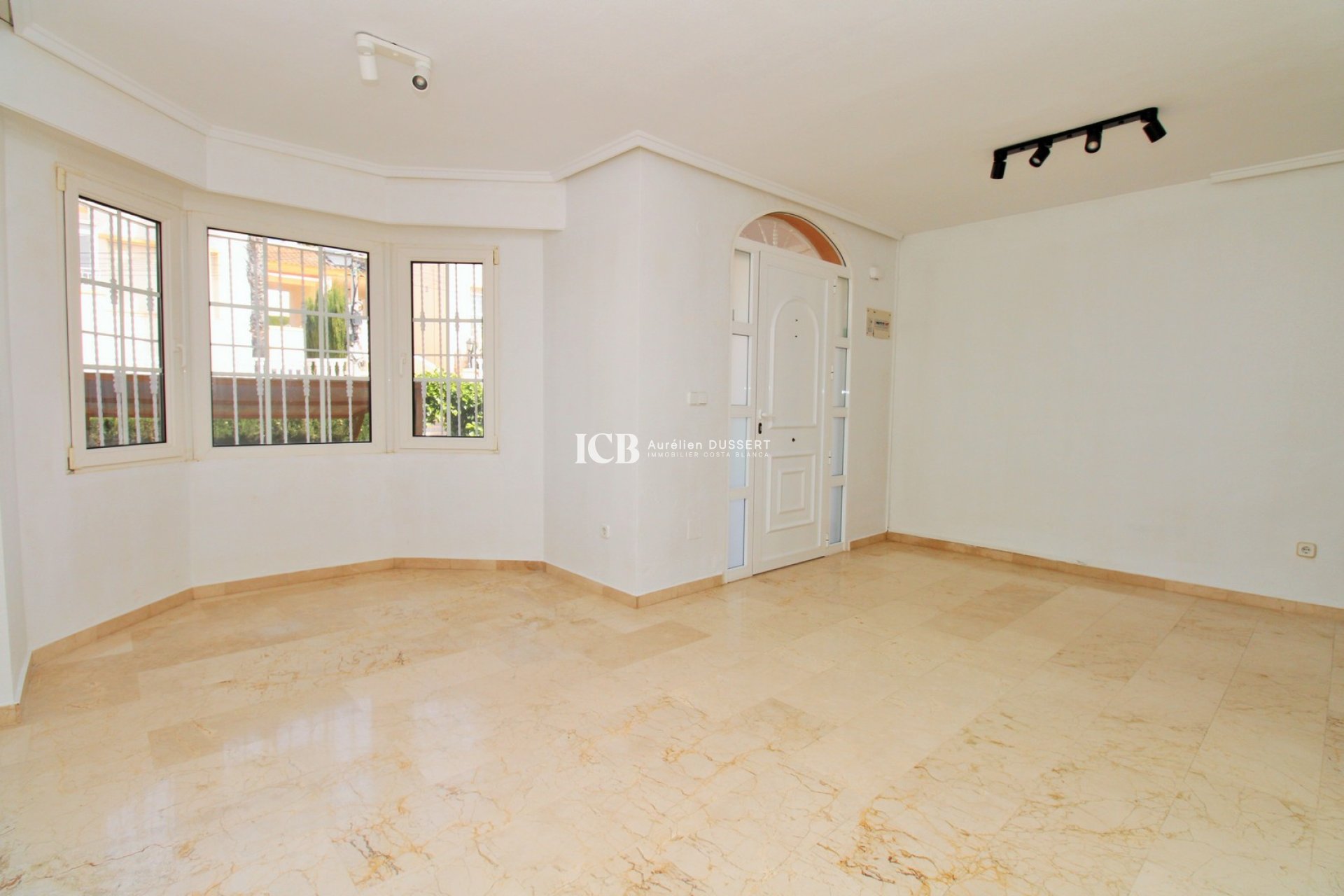 Revente - Maison mitoyenne -
Orihuela Costa - Villamartín