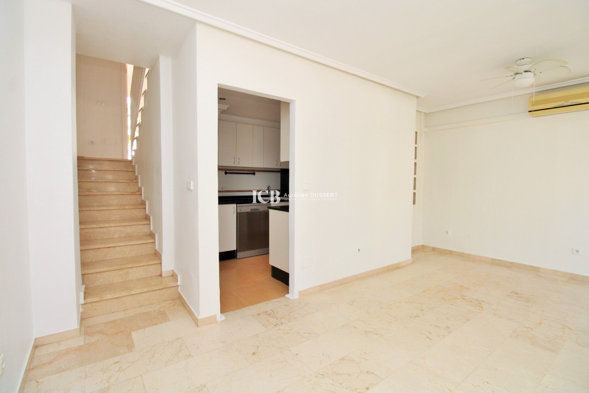 Revente - Maison mitoyenne -
Orihuela Costa - Villamartín