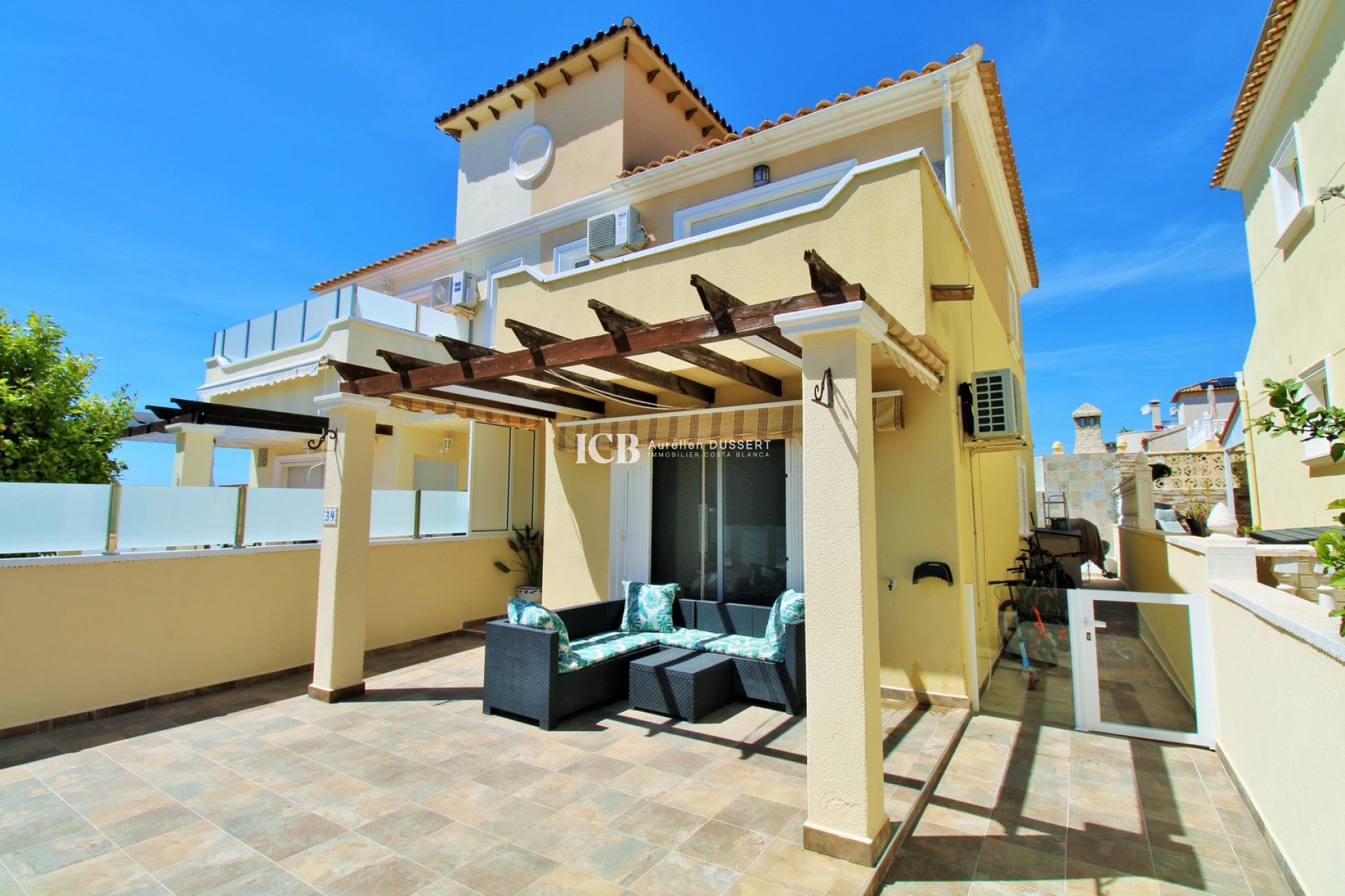 Revente - Maison mitoyenne -
Orihuela Costa - Villamartín