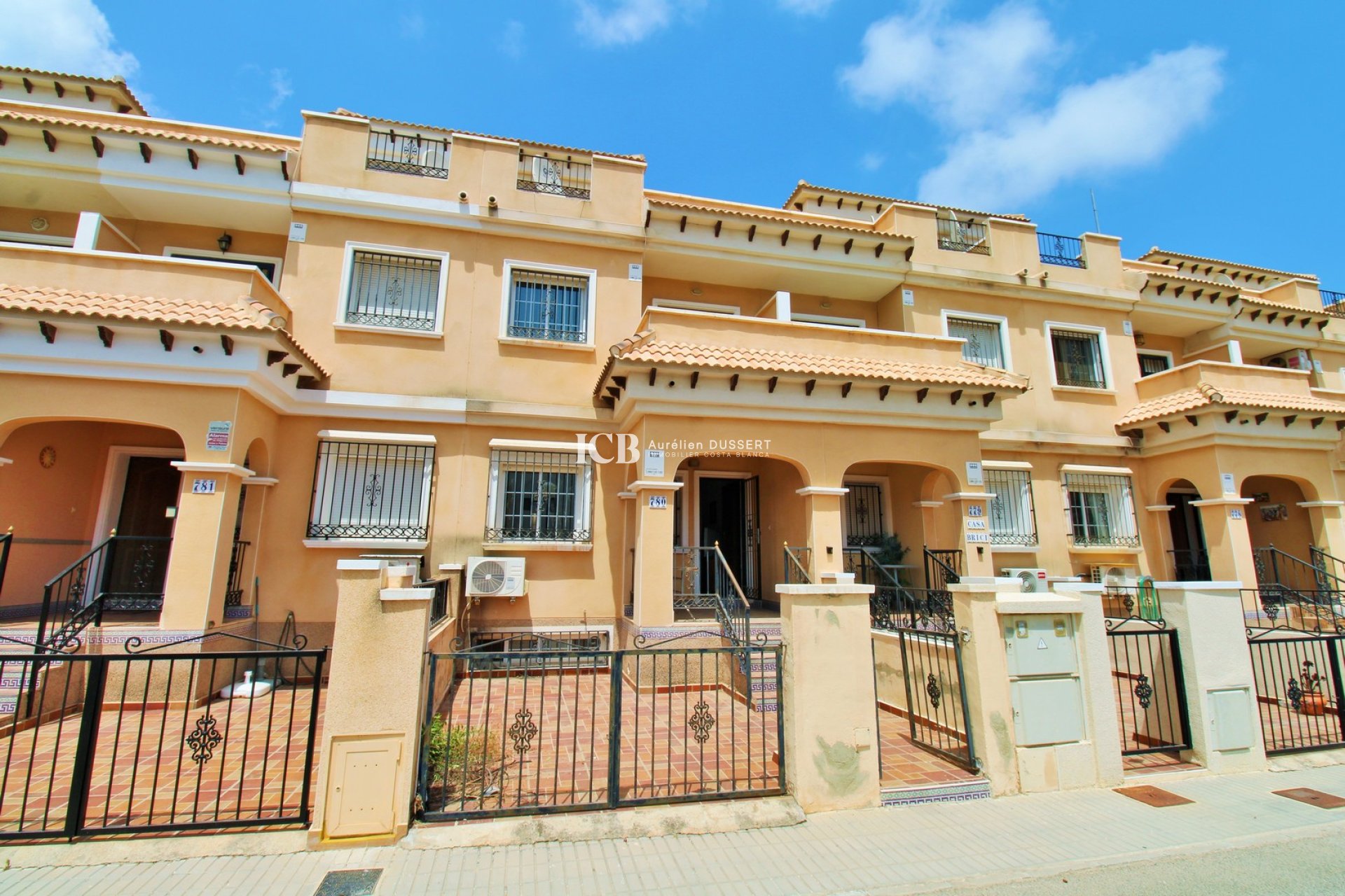 Revente - Maison mitoyenne -
Orihuela Costa - Villamartín