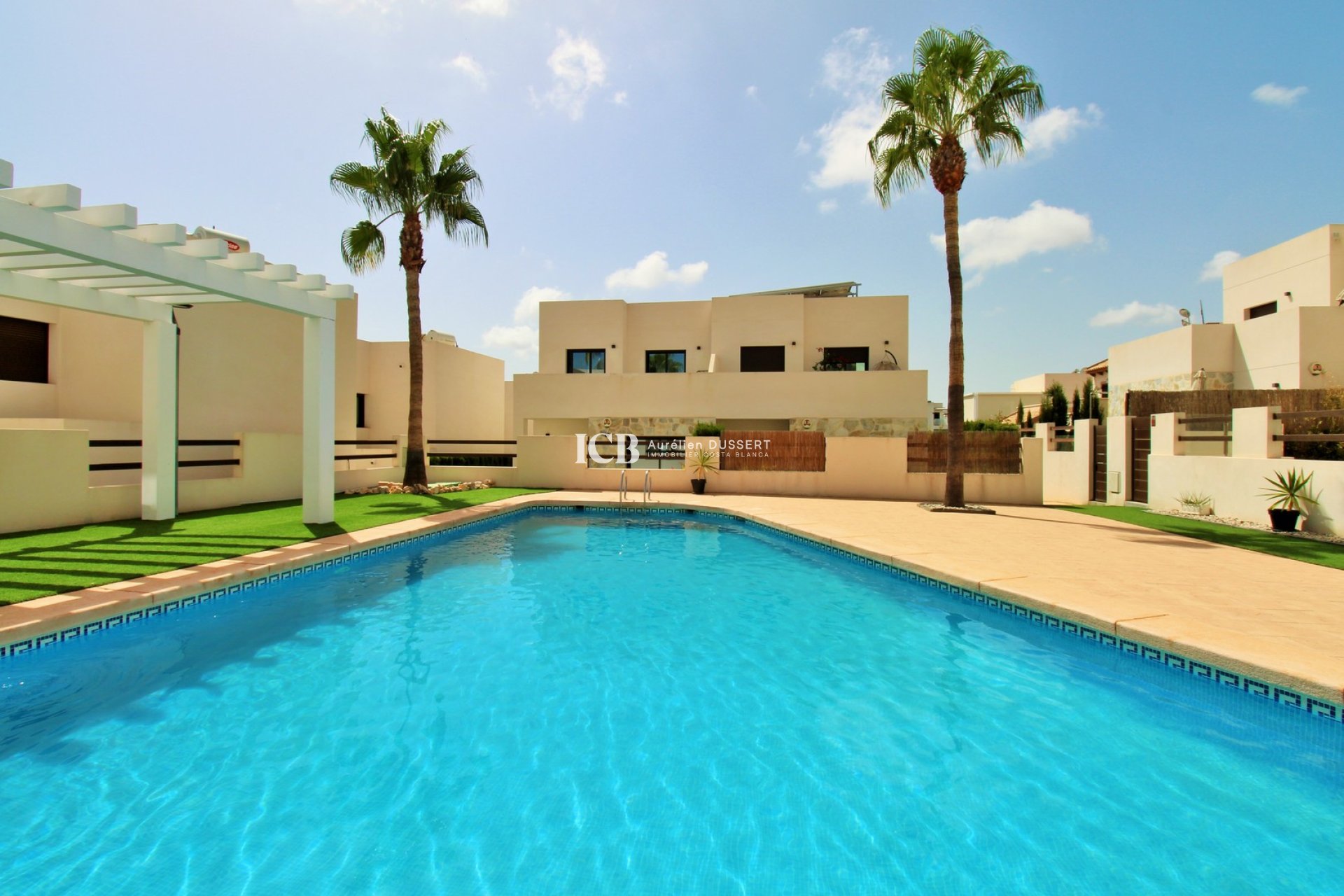 Revente - Maison mitoyenne -
Orihuela Costa - Villamartín