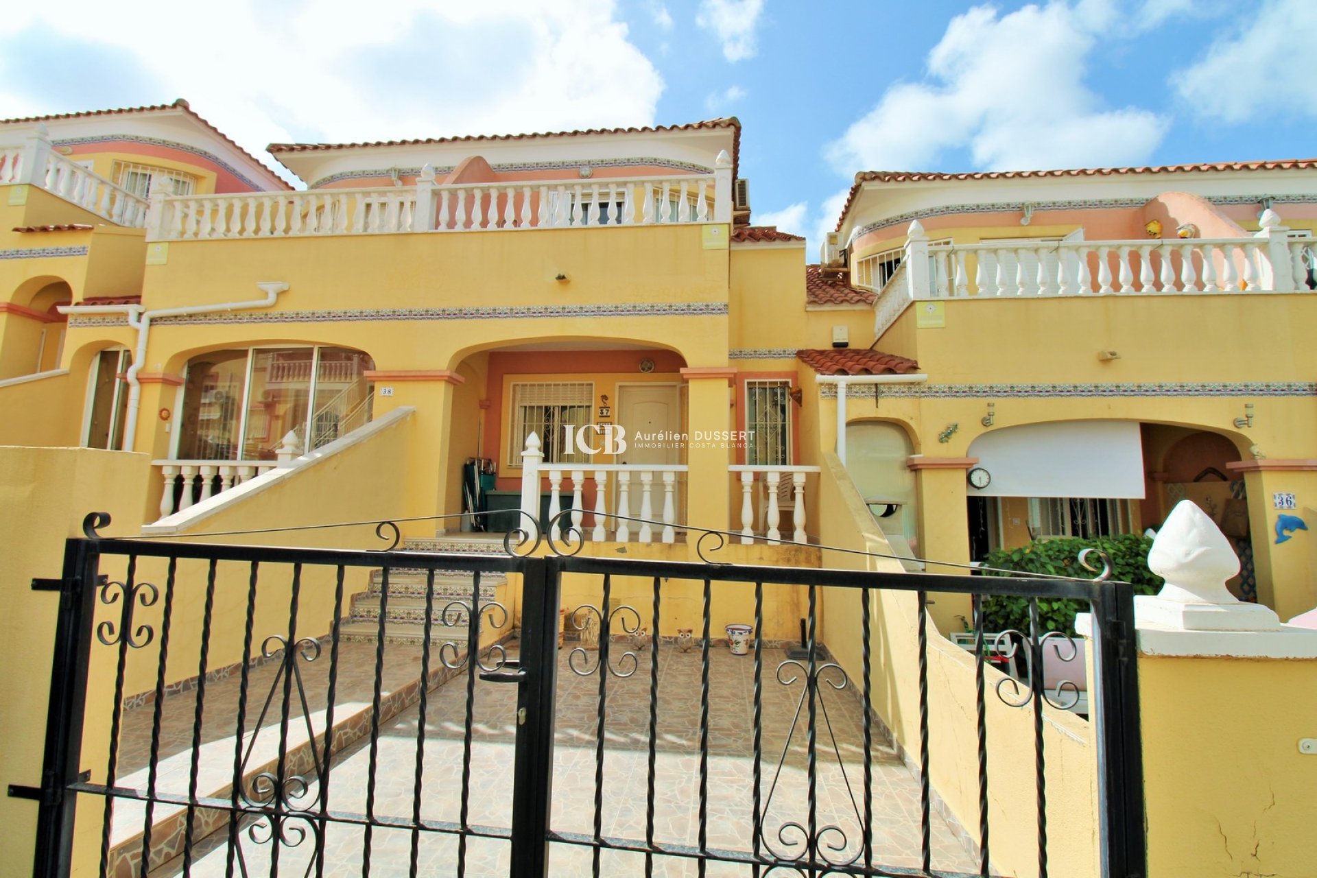 Revente - Maison mitoyenne -
Orihuela Costa - Villamartín