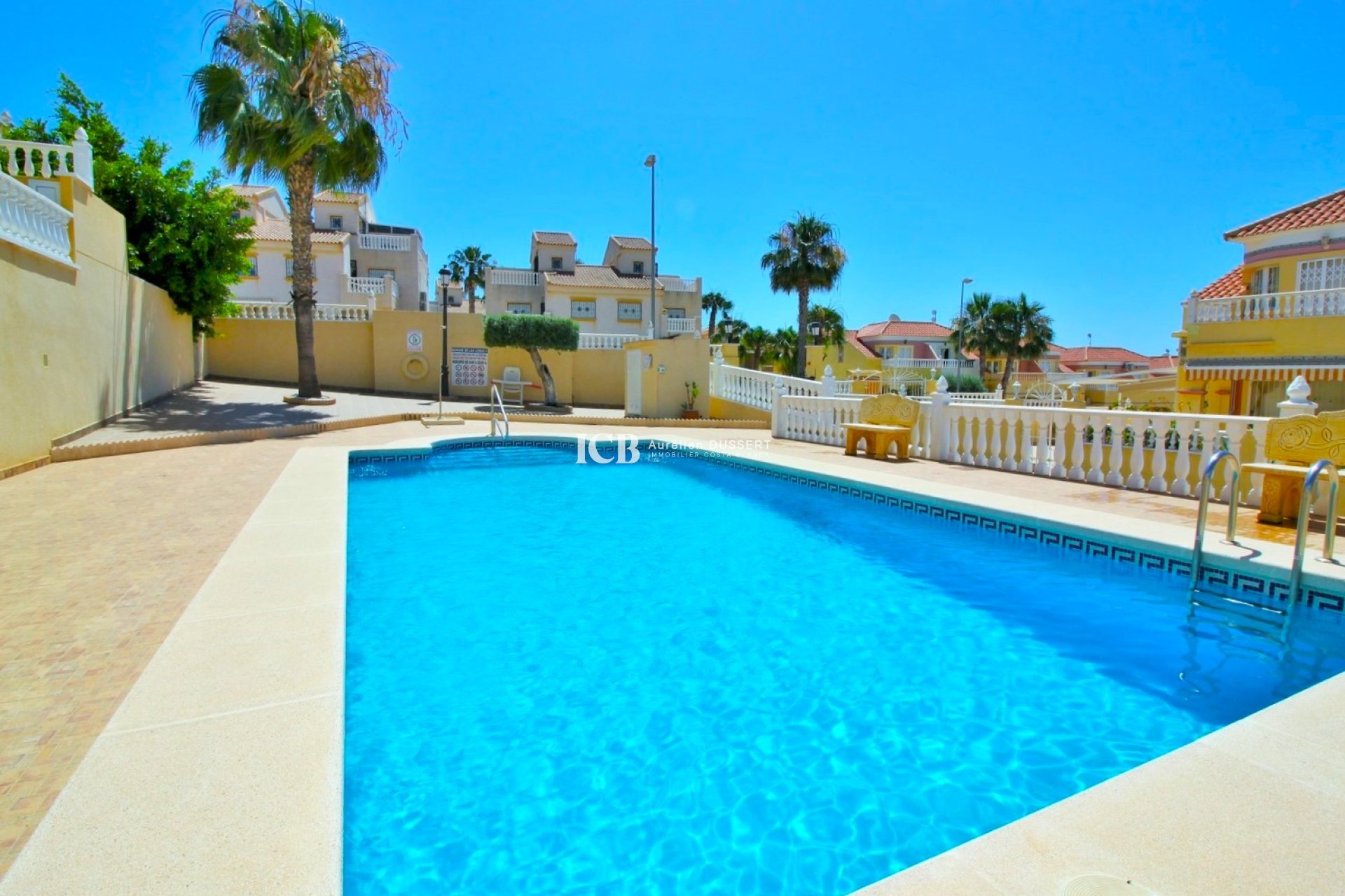 Revente - Maison mitoyenne -
Orihuela Costa - Villamartín
