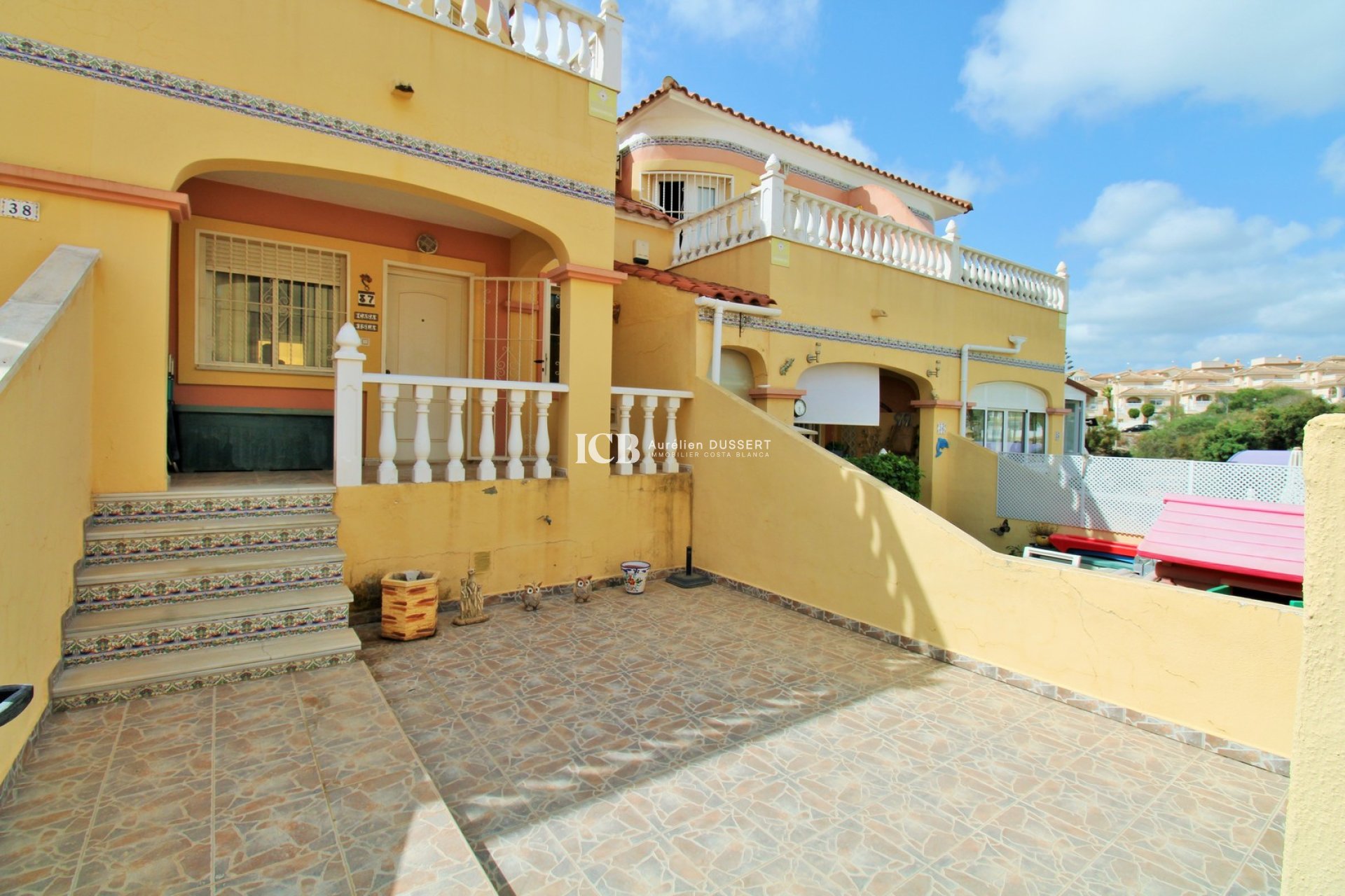 Revente - Maison mitoyenne -
Orihuela Costa - Villamartín