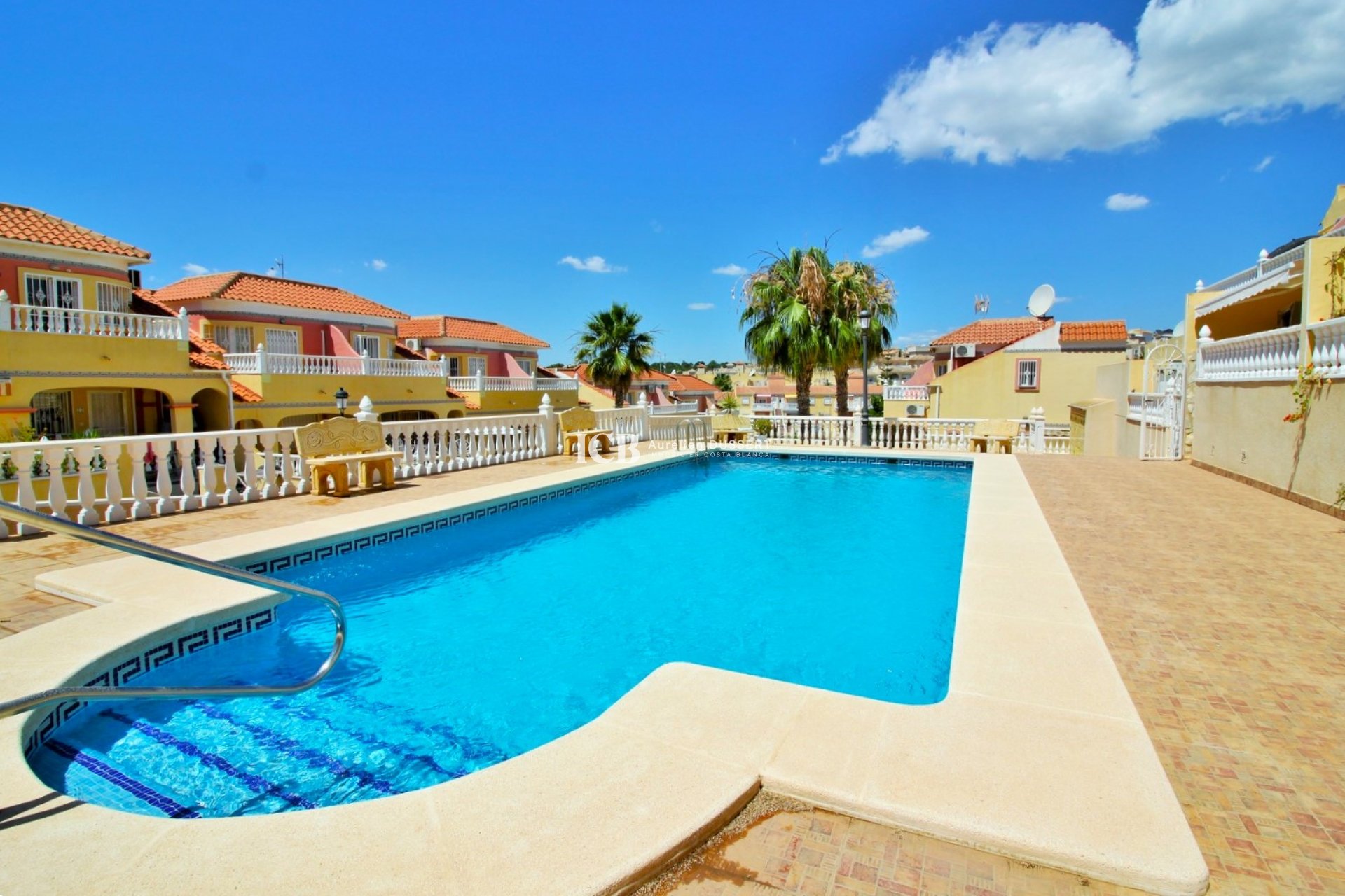 Revente - Maison mitoyenne -
Orihuela Costa - Villamartín