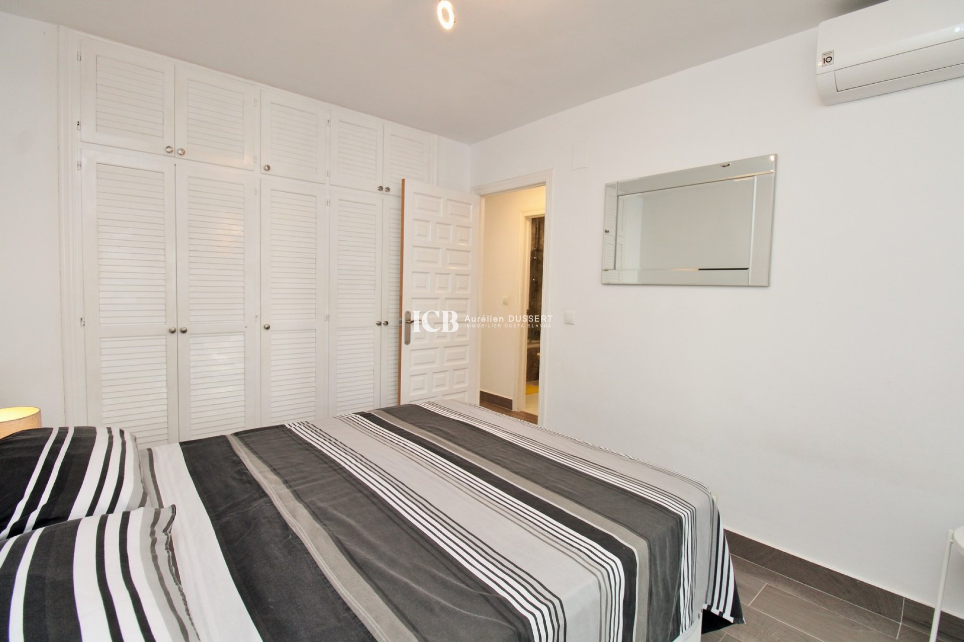 Revente - Maison mitoyenne -
Orihuela Costa - Villamartín
