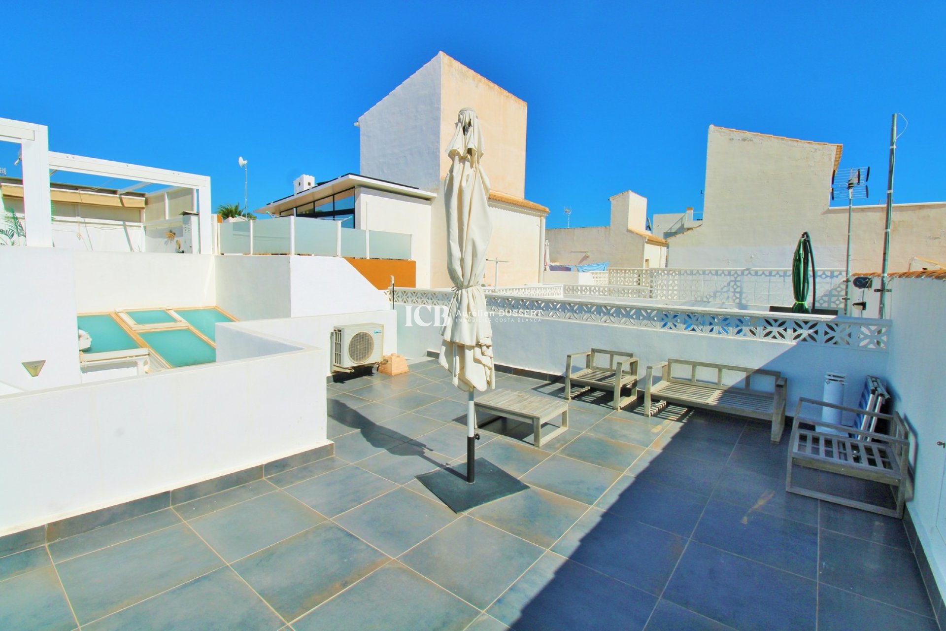 Revente - Maison mitoyenne -
Orihuela Costa - Villamartín