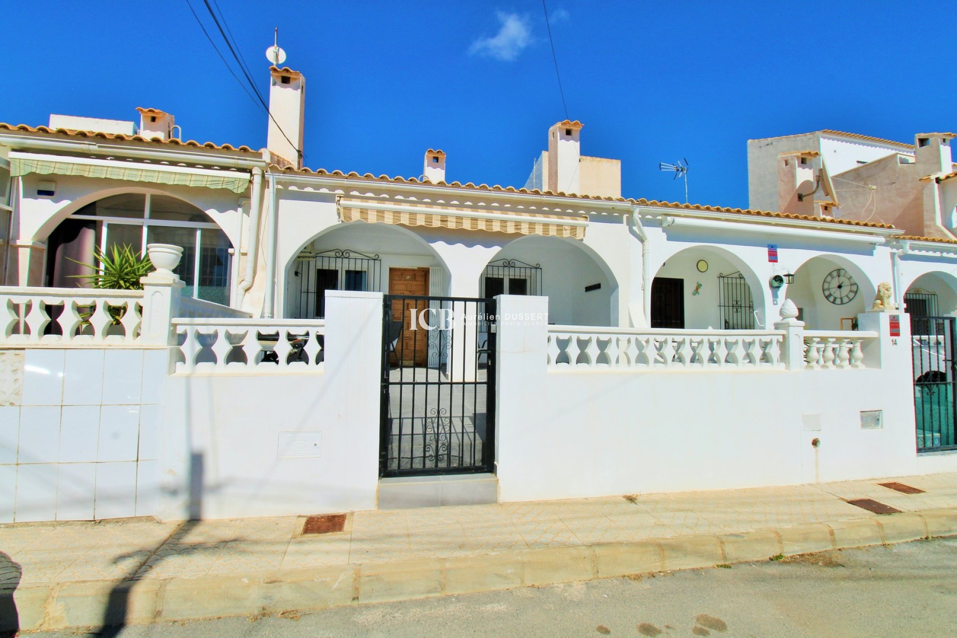 Revente - Maison mitoyenne -
Orihuela Costa - Villamartín