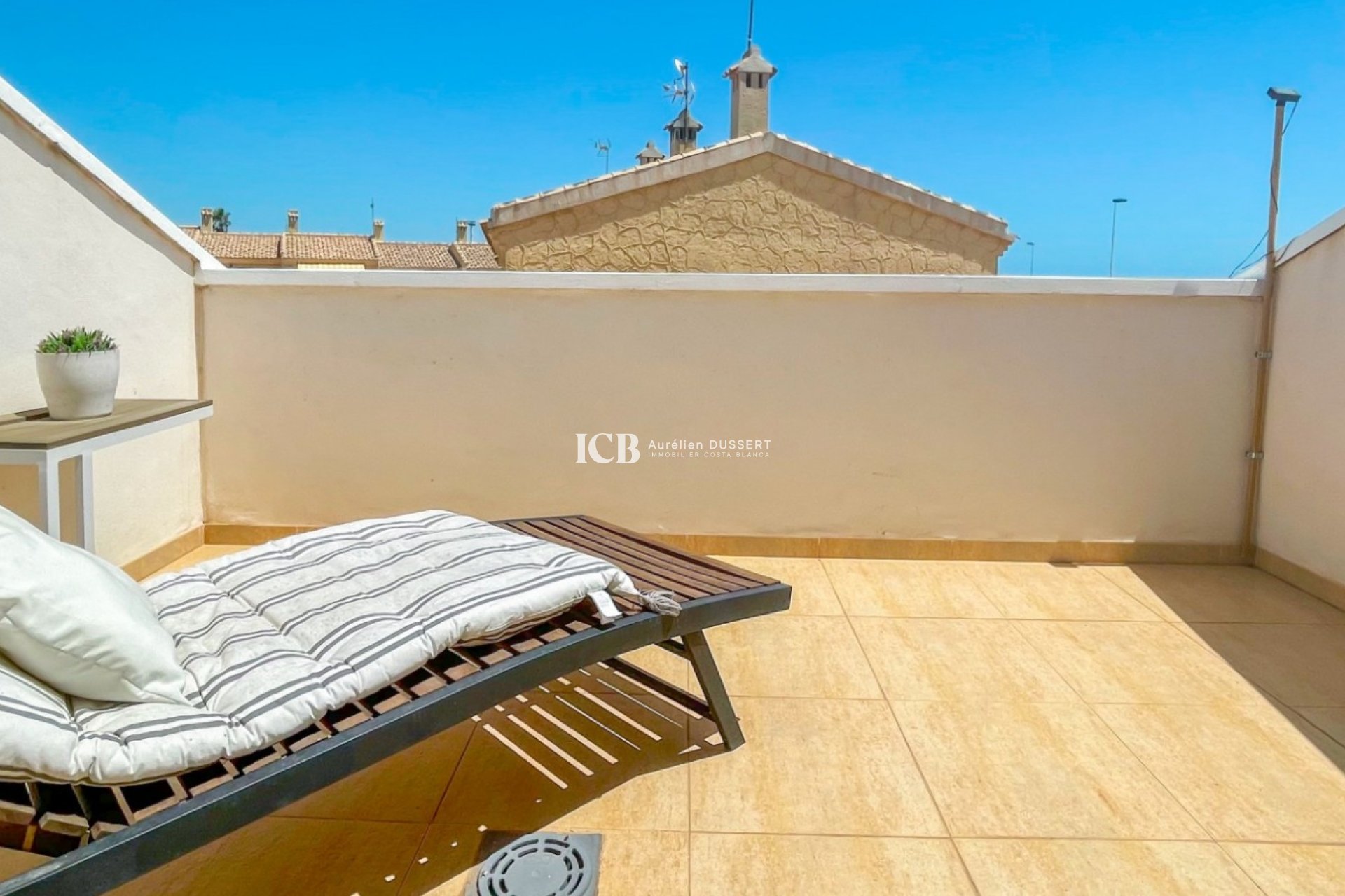 Revente - Maison mitoyenne -
Punta Prima - Torrevieja