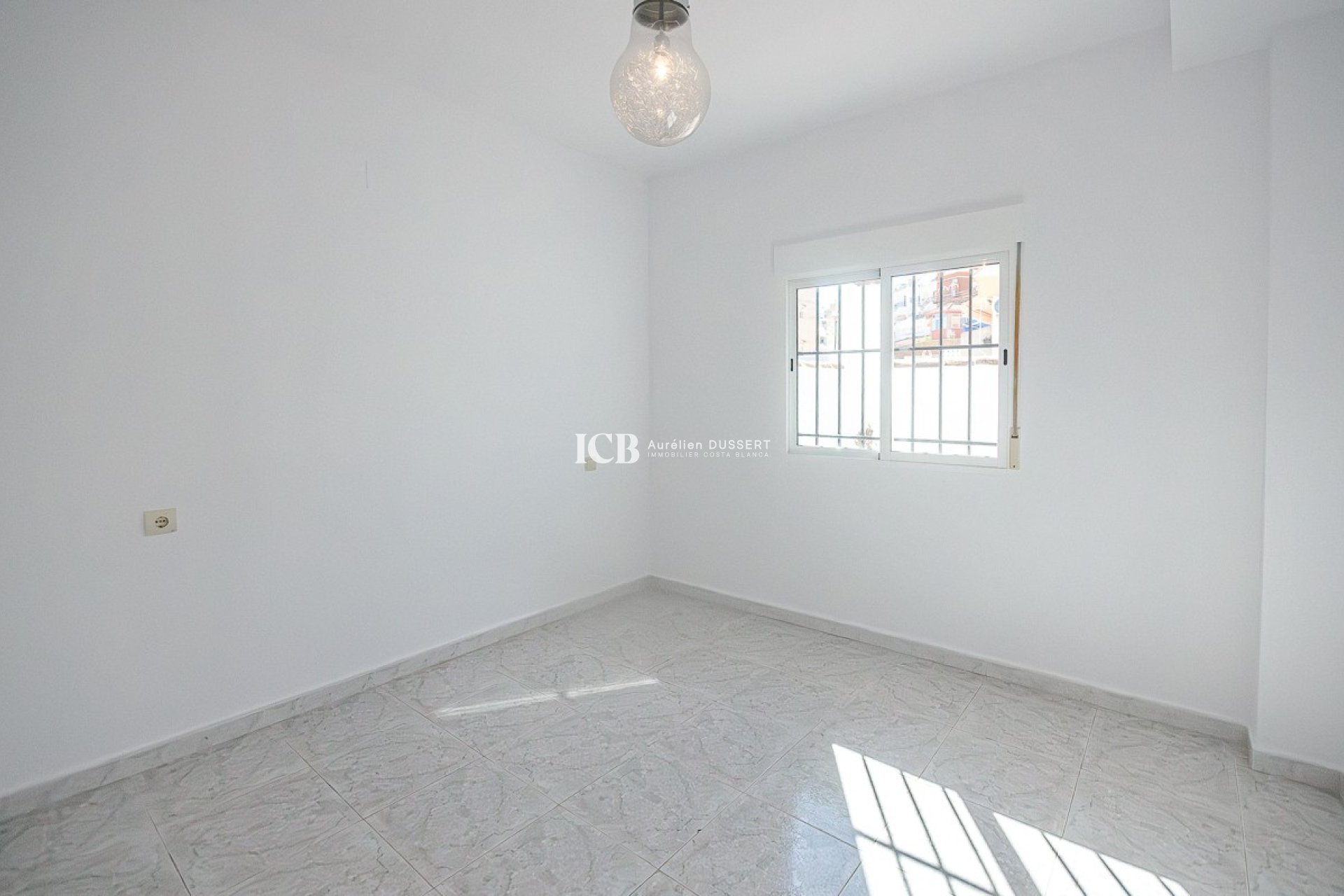 Revente - Maison mitoyenne -
San Miguel de Salinas - Centro