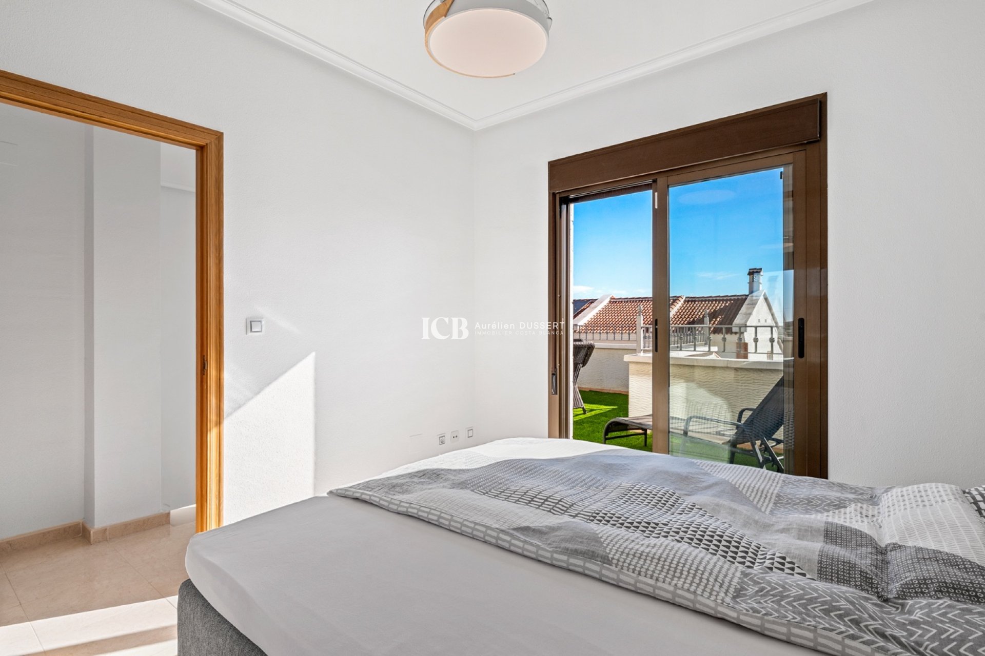 Revente - Maison mitoyenne -
San Miguel de Salinas