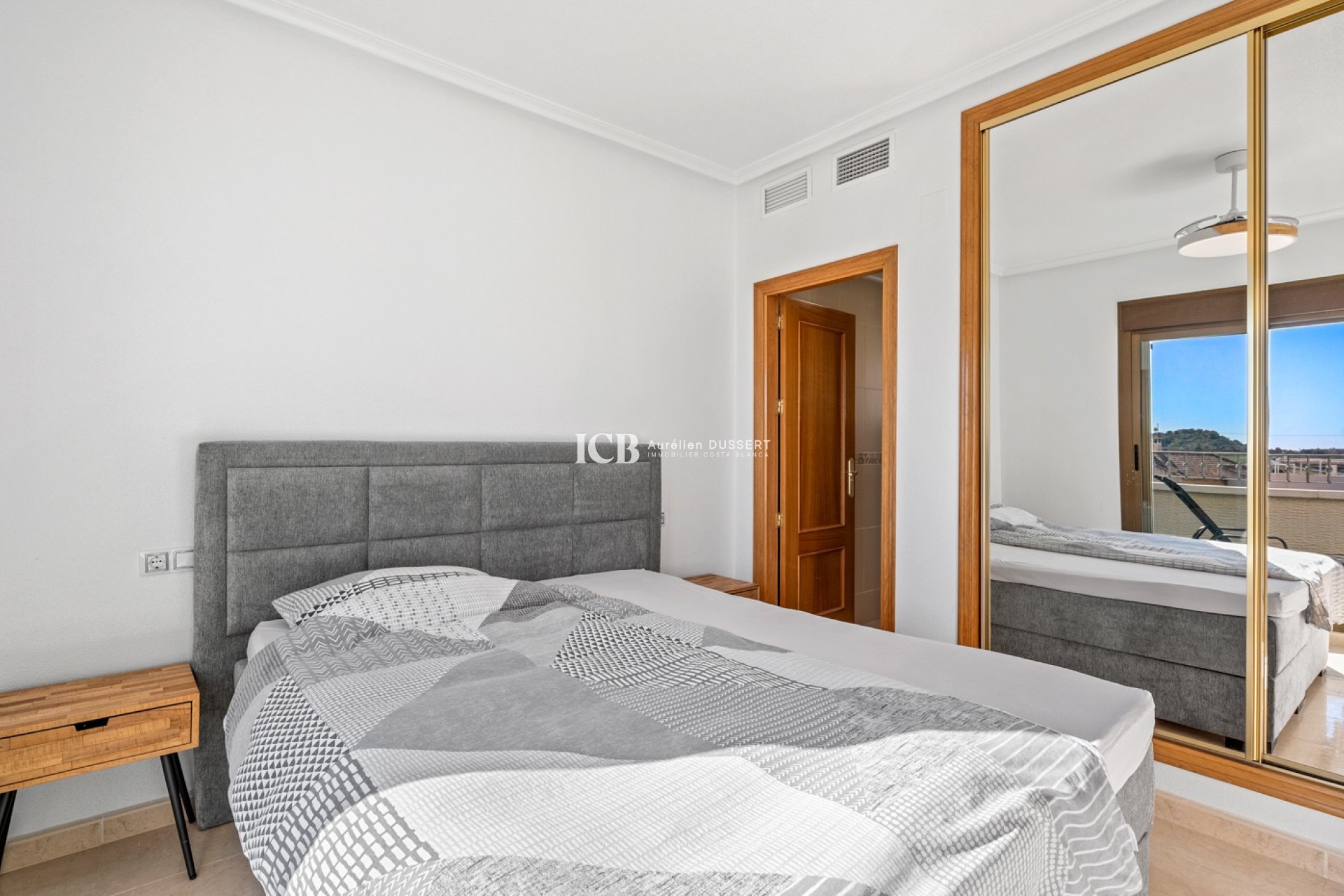 Revente - Maison mitoyenne -
San Miguel de Salinas