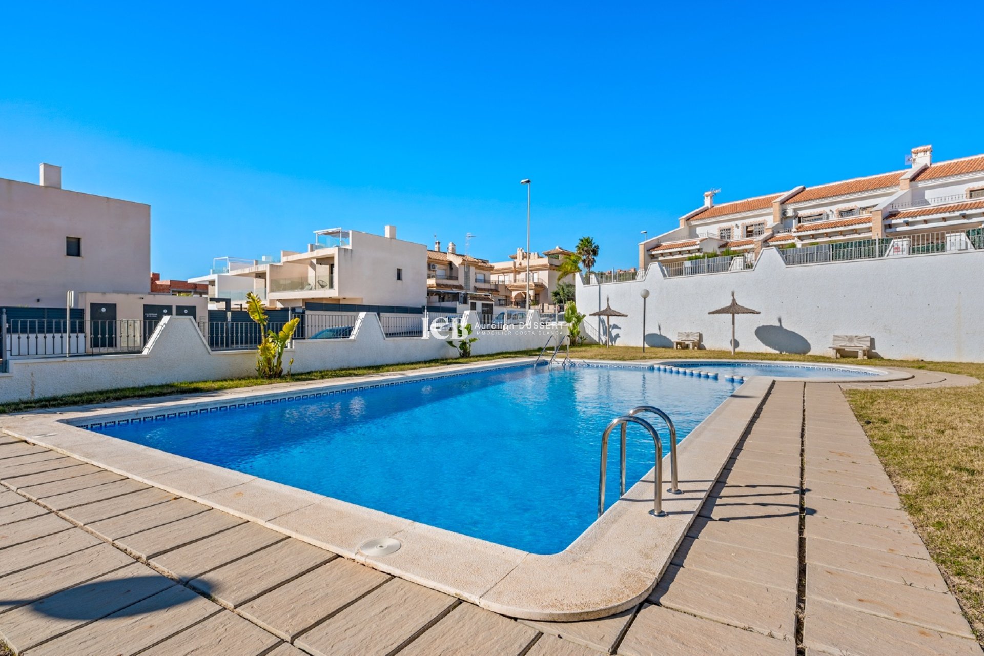 Revente - Maison mitoyenne -
San Miguel de Salinas