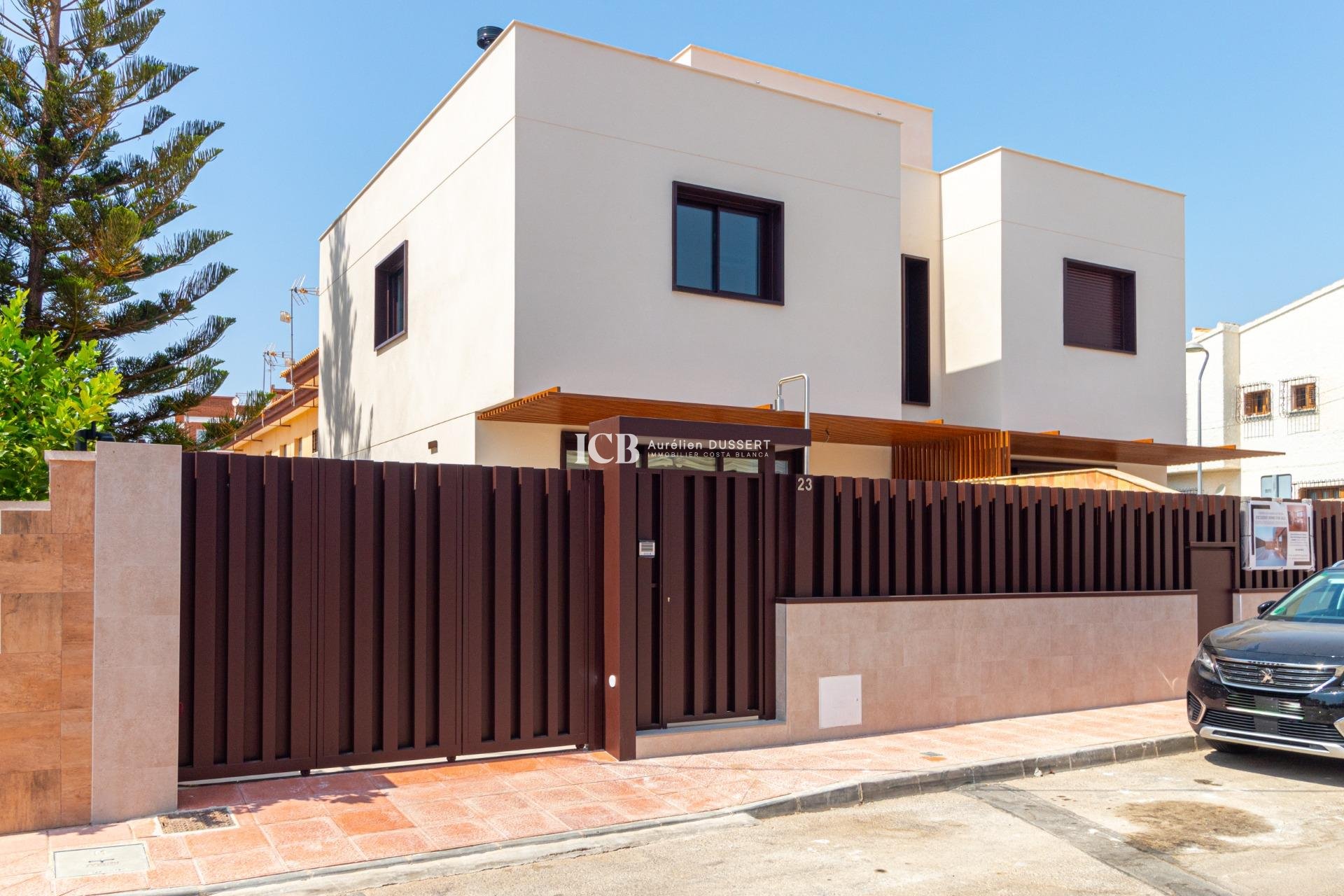 Revente - Maison mitoyenne -
Santiago de la ribera
