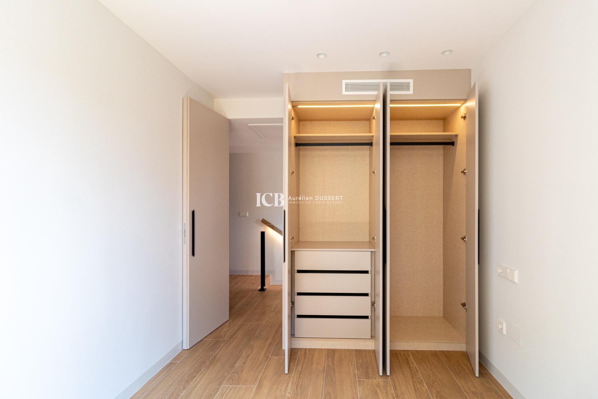 Revente - Maison mitoyenne -
Santiago de la ribera