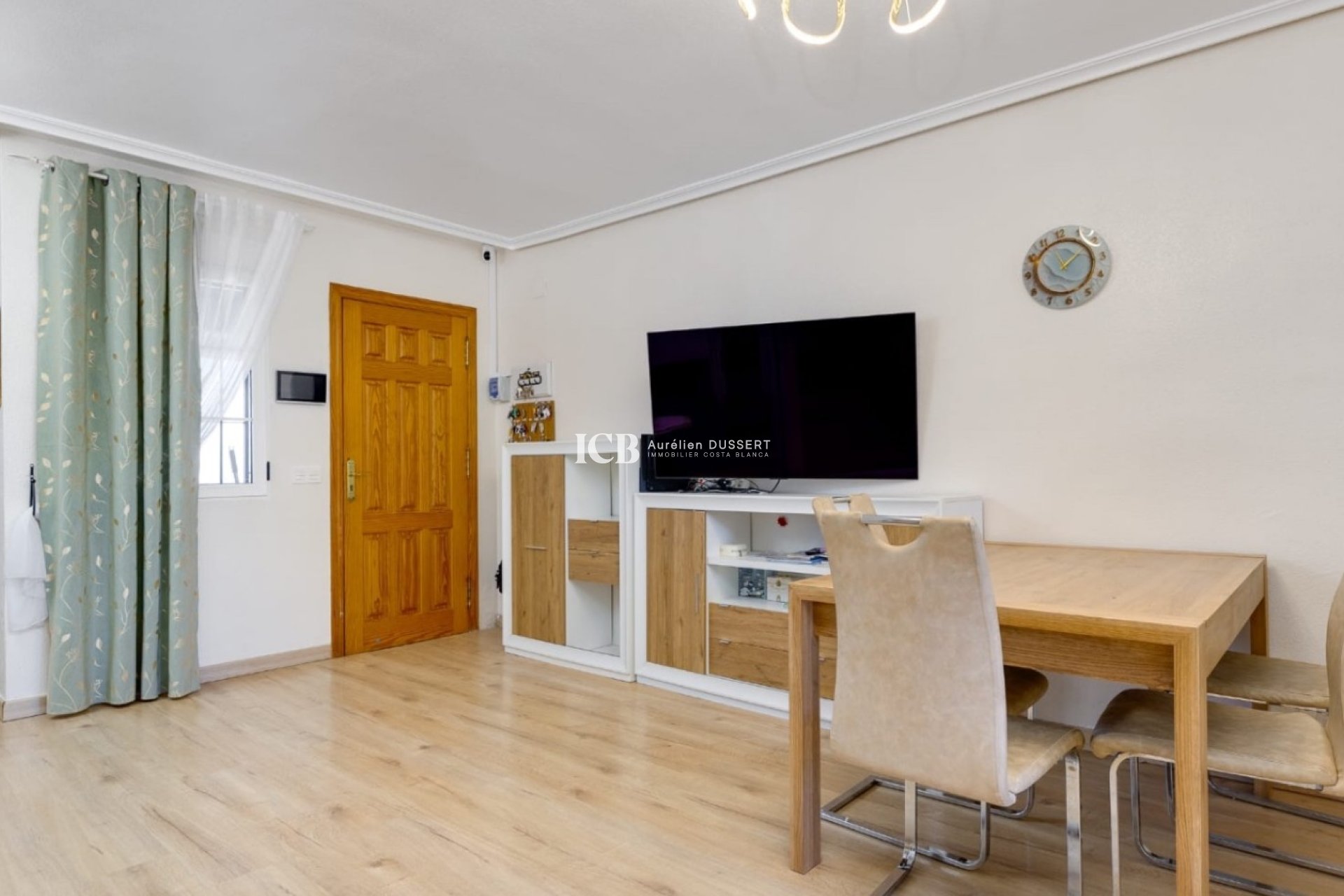 Revente - Maison mitoyenne -
Torrevieja - Centro